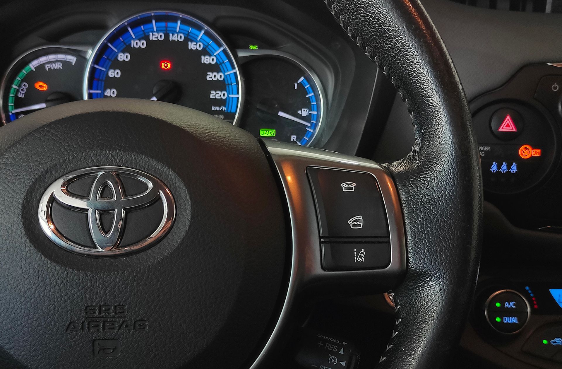Toyota Yaris 1.5 Hybrid Advance - foto 26