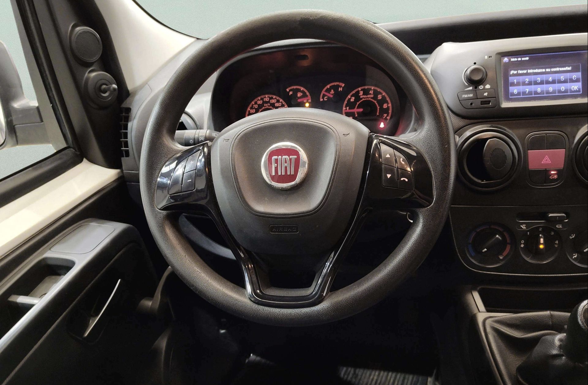 Fiat Fiorino Furgon 1.3 MultiJet Base - foto 17