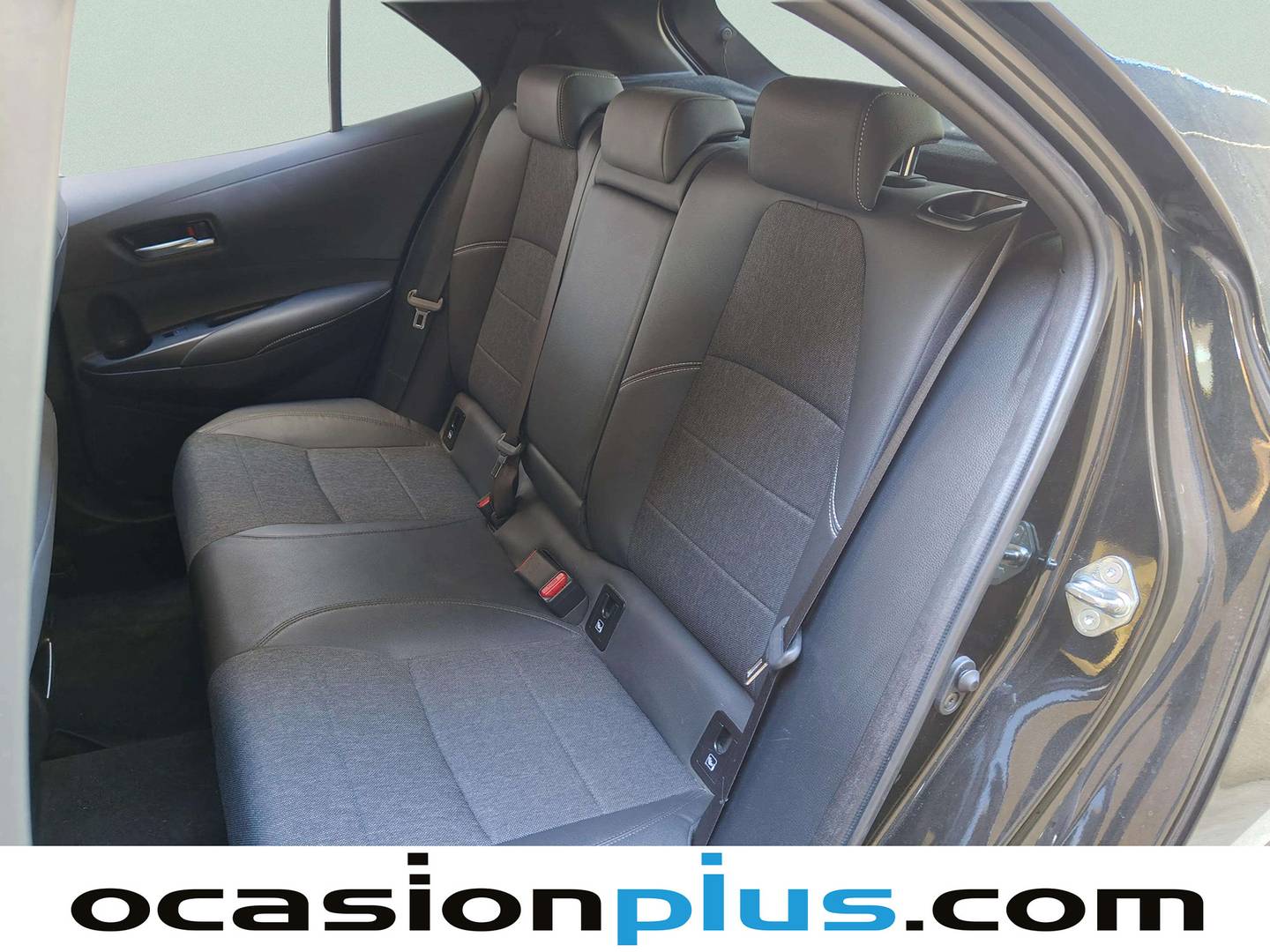 Foto Toyota Corolla Toyota Corolla 2.0 180H Style E-CVT (180 CV)