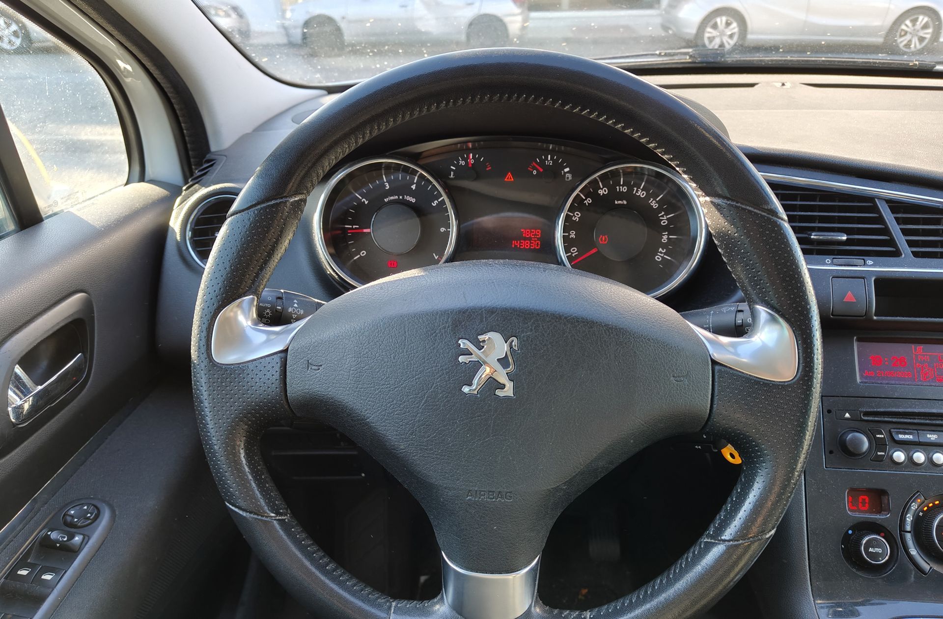 Peugeot 3008 1.2 PureTech Style - foto 17