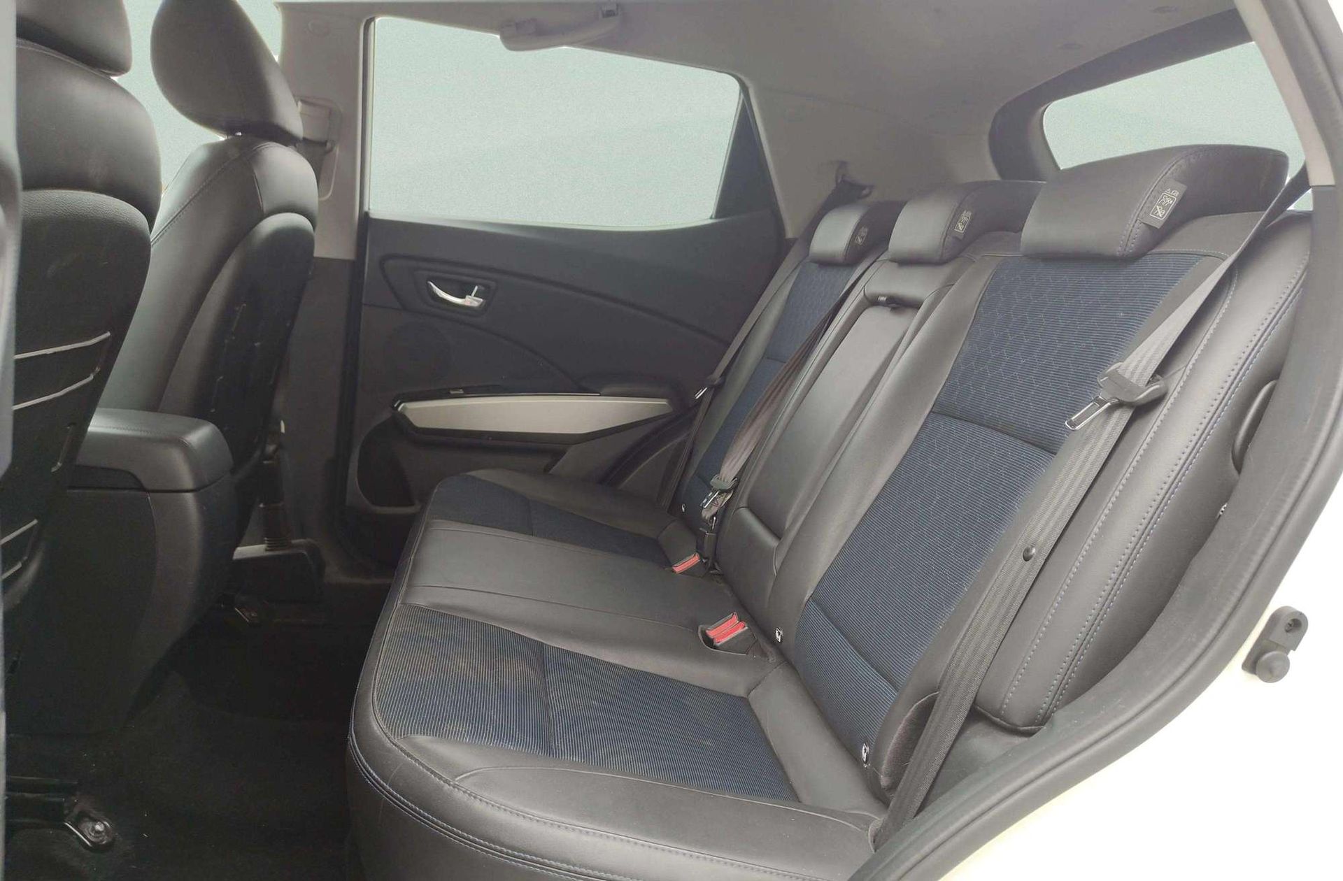 SsangYong Tivoli G16 Limited 4x2 - foto 11