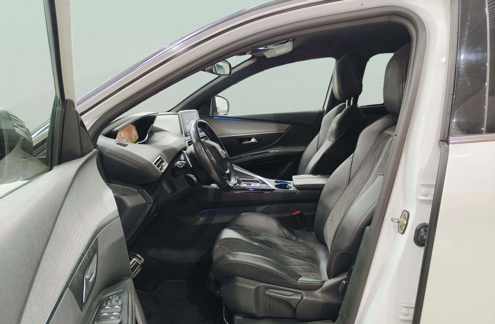 Peugeot 5008 BlueHDi 180 GT EAT8 7 plazas - foto 15