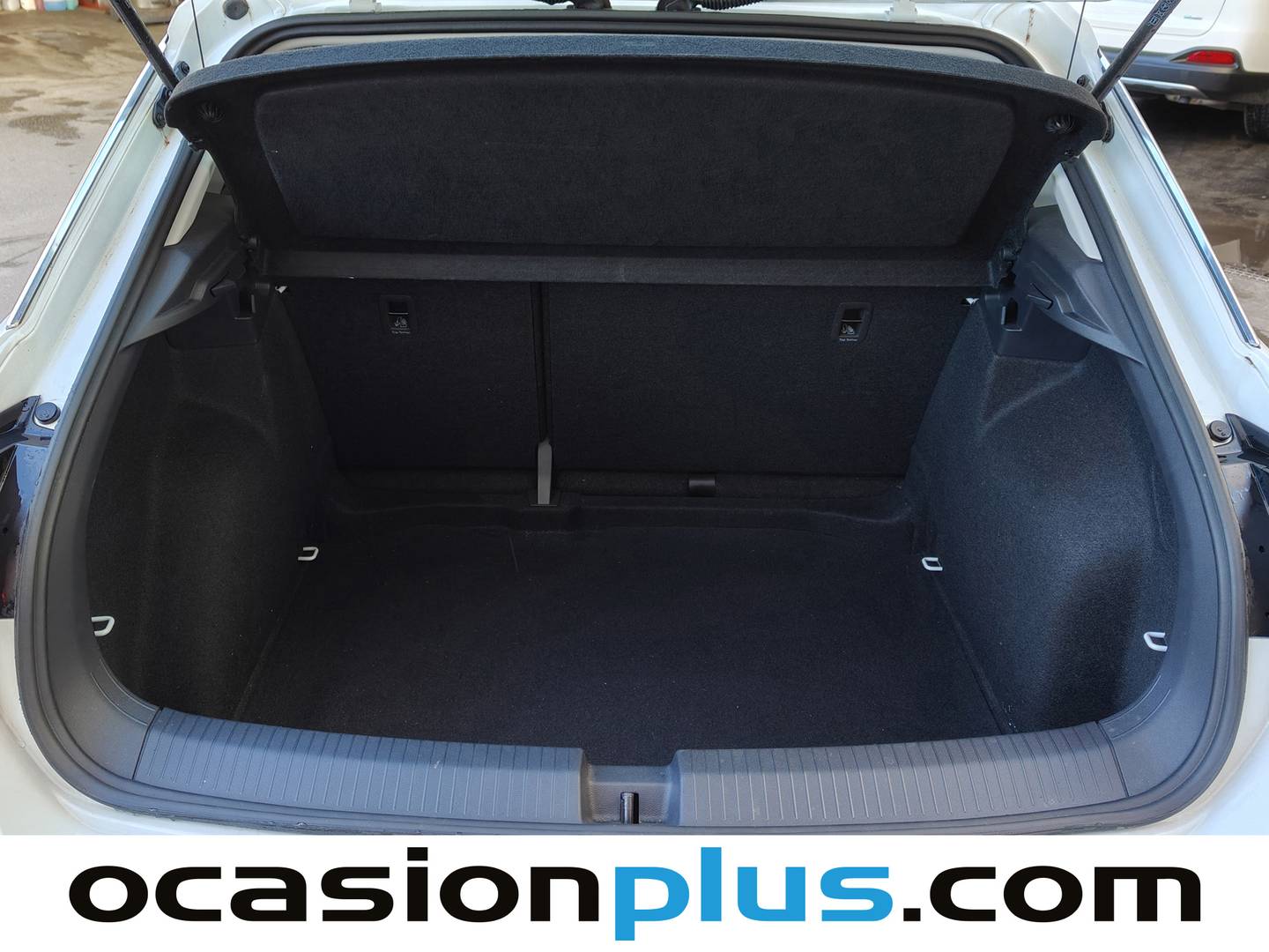 Fotos maletero Volkswagen T-Roc Volkswagen T-Roc Business 2.0 TDI (116 CV)
