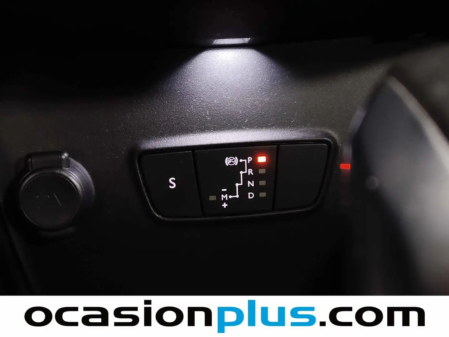 Foto Citroën C3 Aircross Citroen C3 Aircross PureTech 130 Shine Pack EAT6 (131 CV)