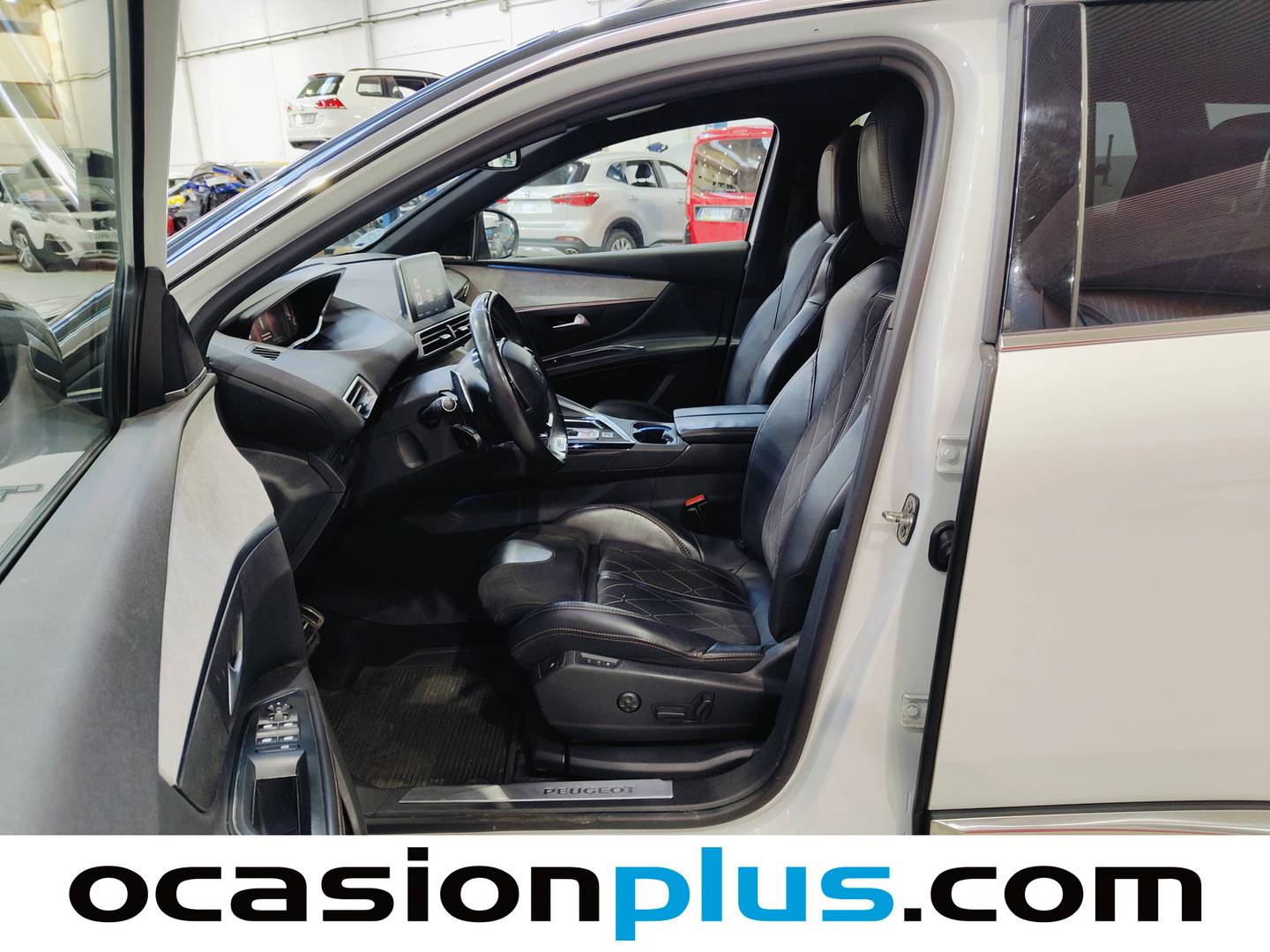 Foto asientos delanteros Peugeot 5008 Peugeot 5008 BlueHDI 180 S&S GT EAT6 (180 CV)