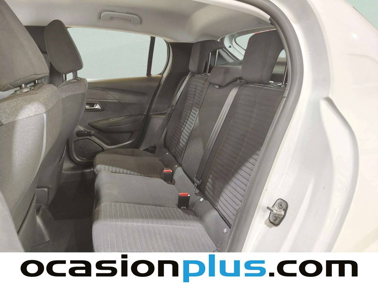 Foto asientos traseros Peugeot 208 Peugeot 208 BlueHDi 100 Active (100 CV)