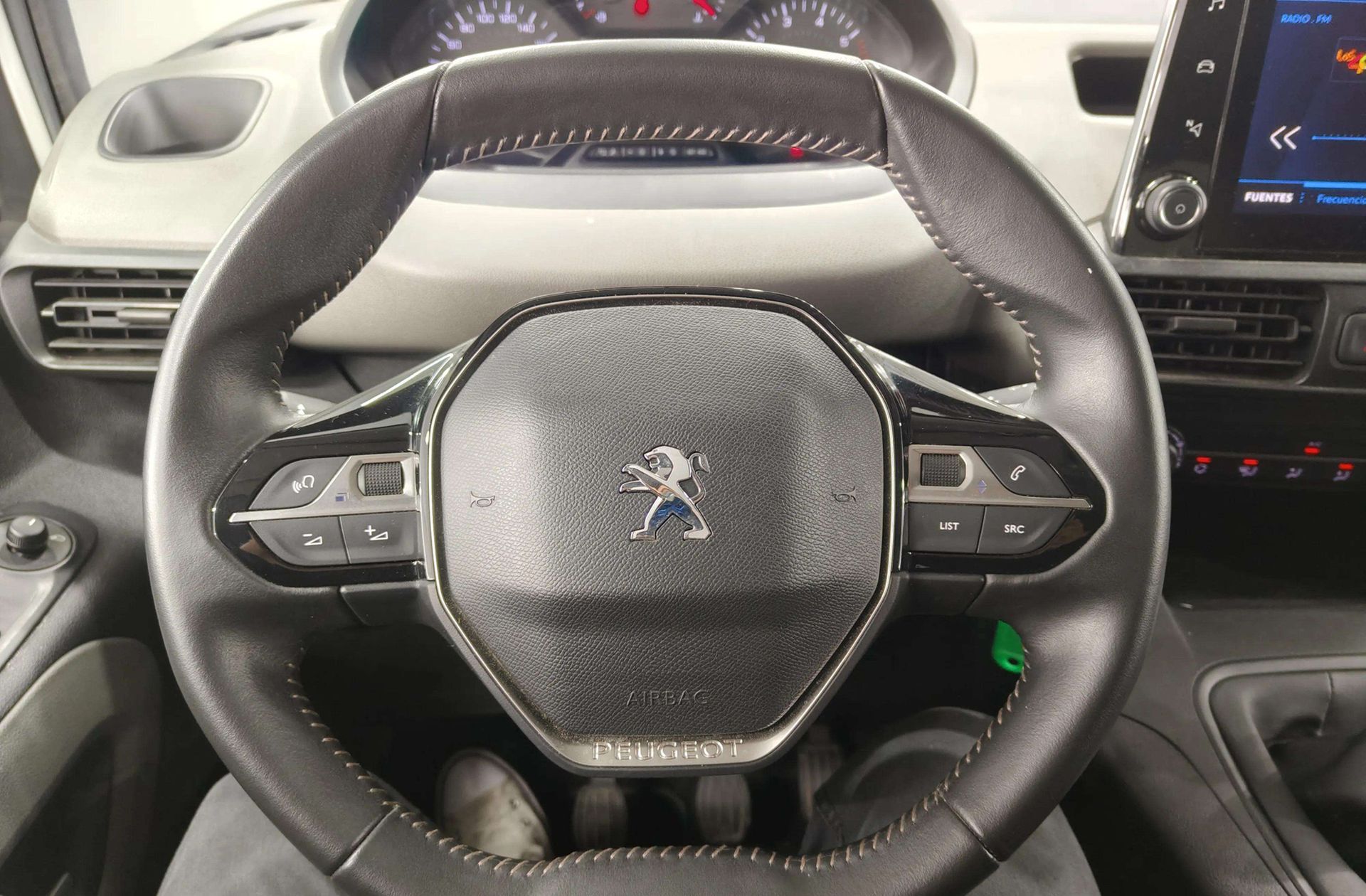 Peugeot Rifter Style Standard PureTech - foto 19