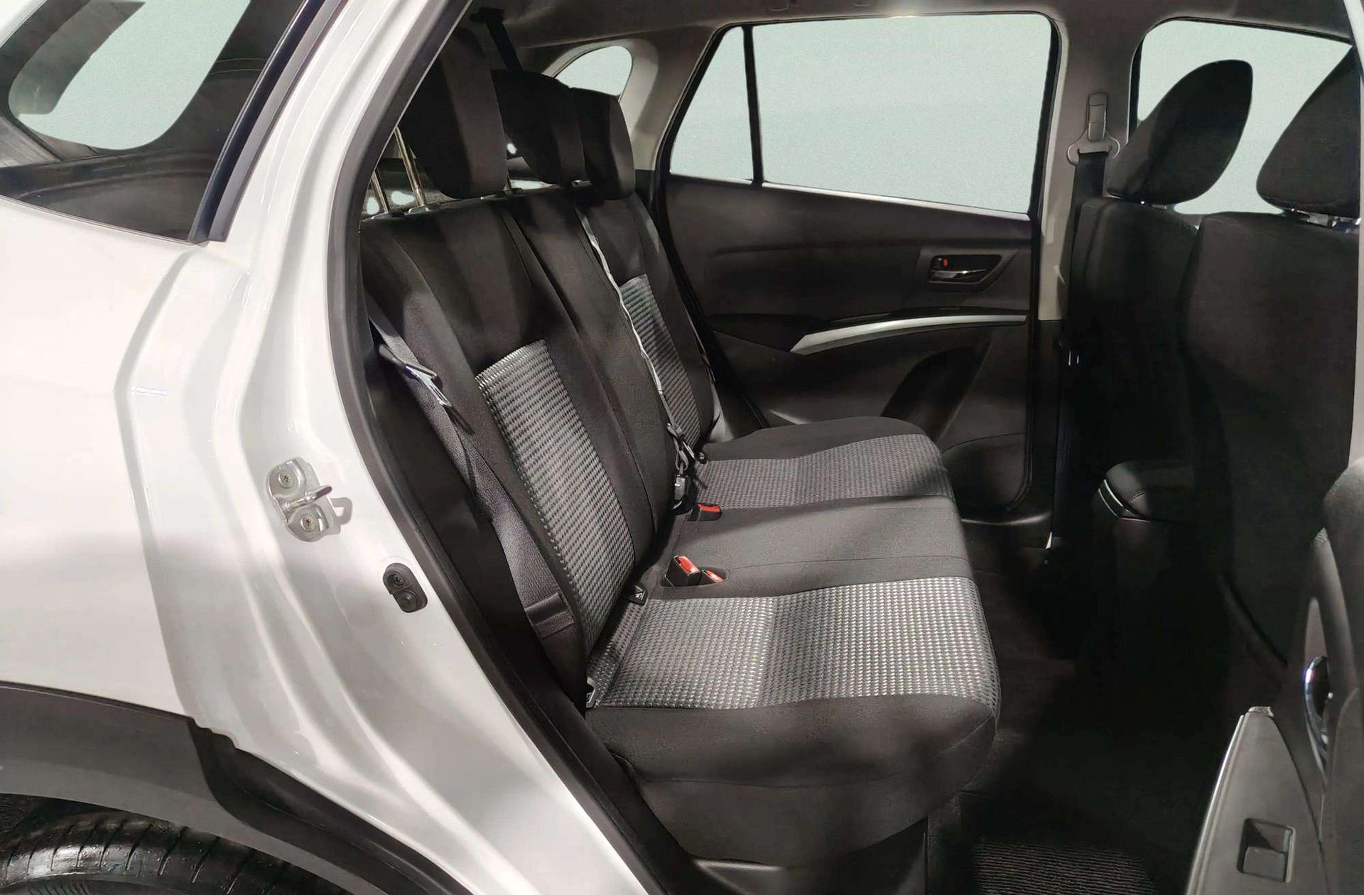 Suzuki S-Cross 1.4T Mild Hybrid S1 - foto 13