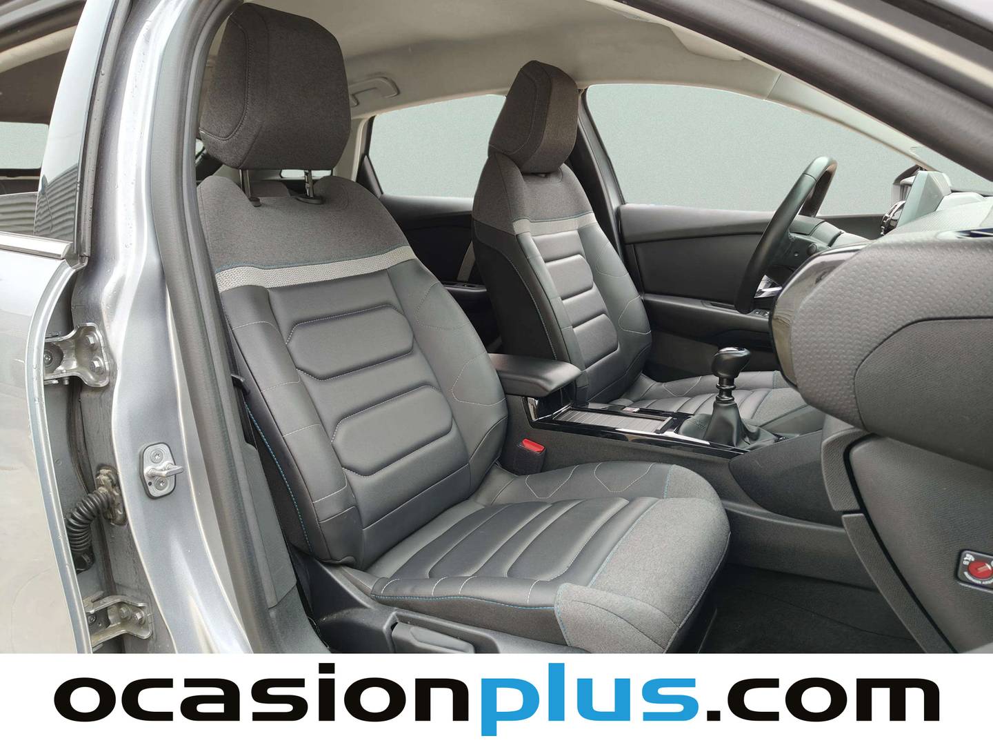 Foto Citroën C4 Citroen C4 PureTech 130 S&S Shine  (130 CV)