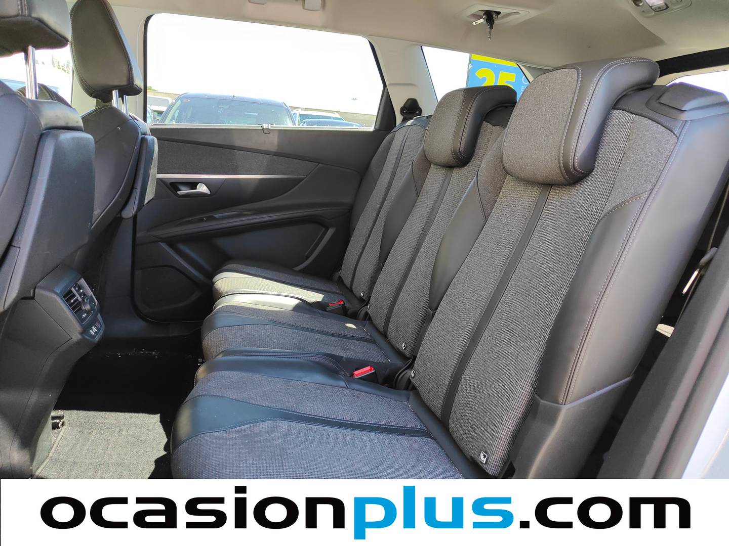 Foto asientos traseros Peugeot 5008 Peugeot 5008 BlueHDi 120 S&S Allure EAT6 (120 CV) 7 Plazas