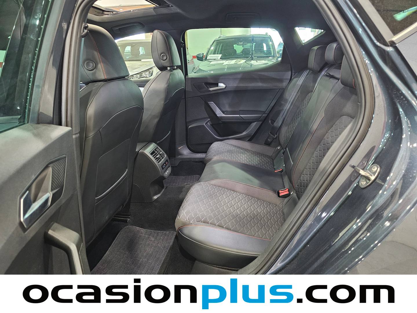 Foto asientos traseros Seat León Seat León 1.5 TSI S&S FR Go L (150 CV)