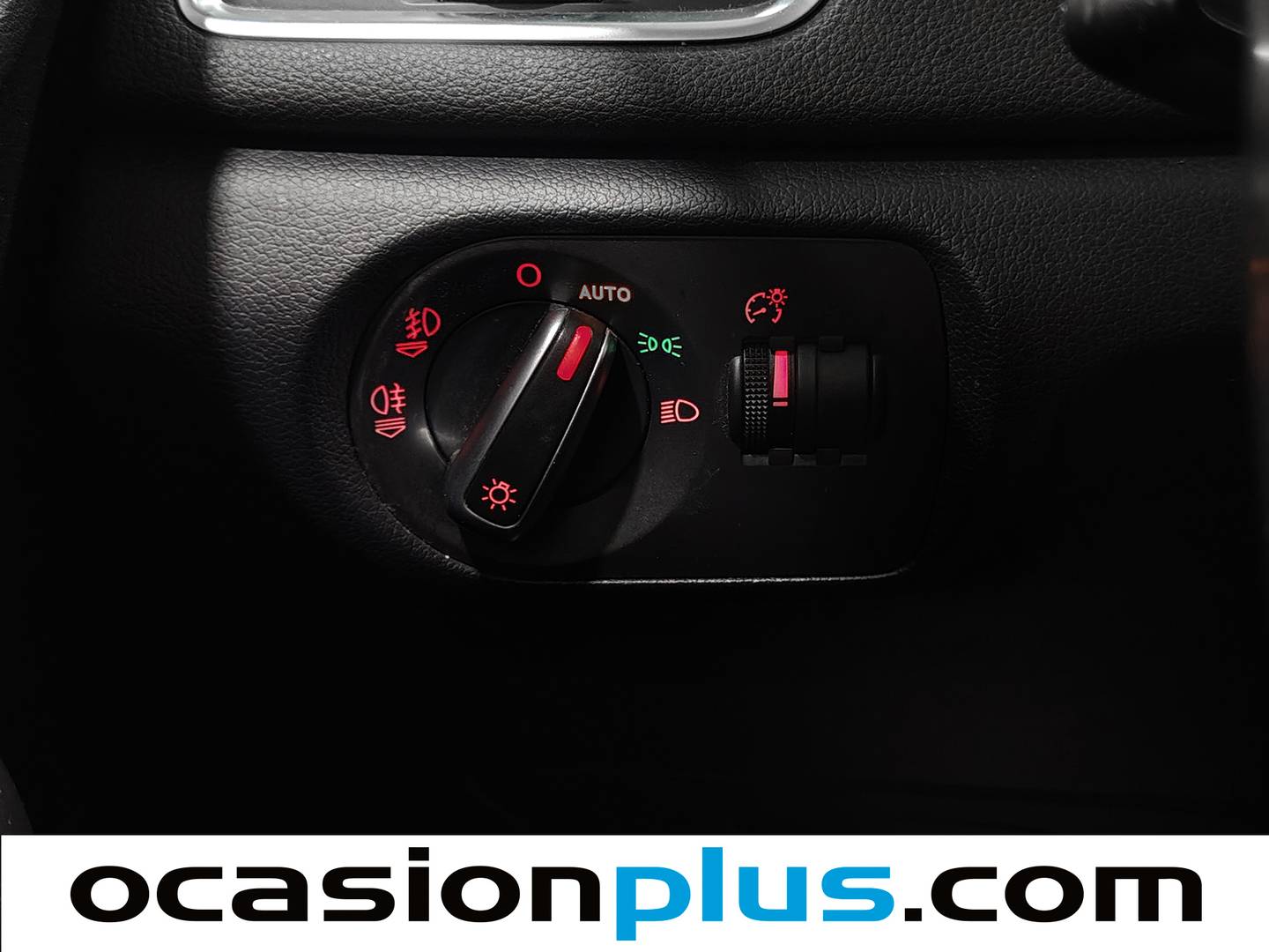 Equipamiento del Audi Q3 Audi Q3 Ambiente 2.0 TDI (140 CV)