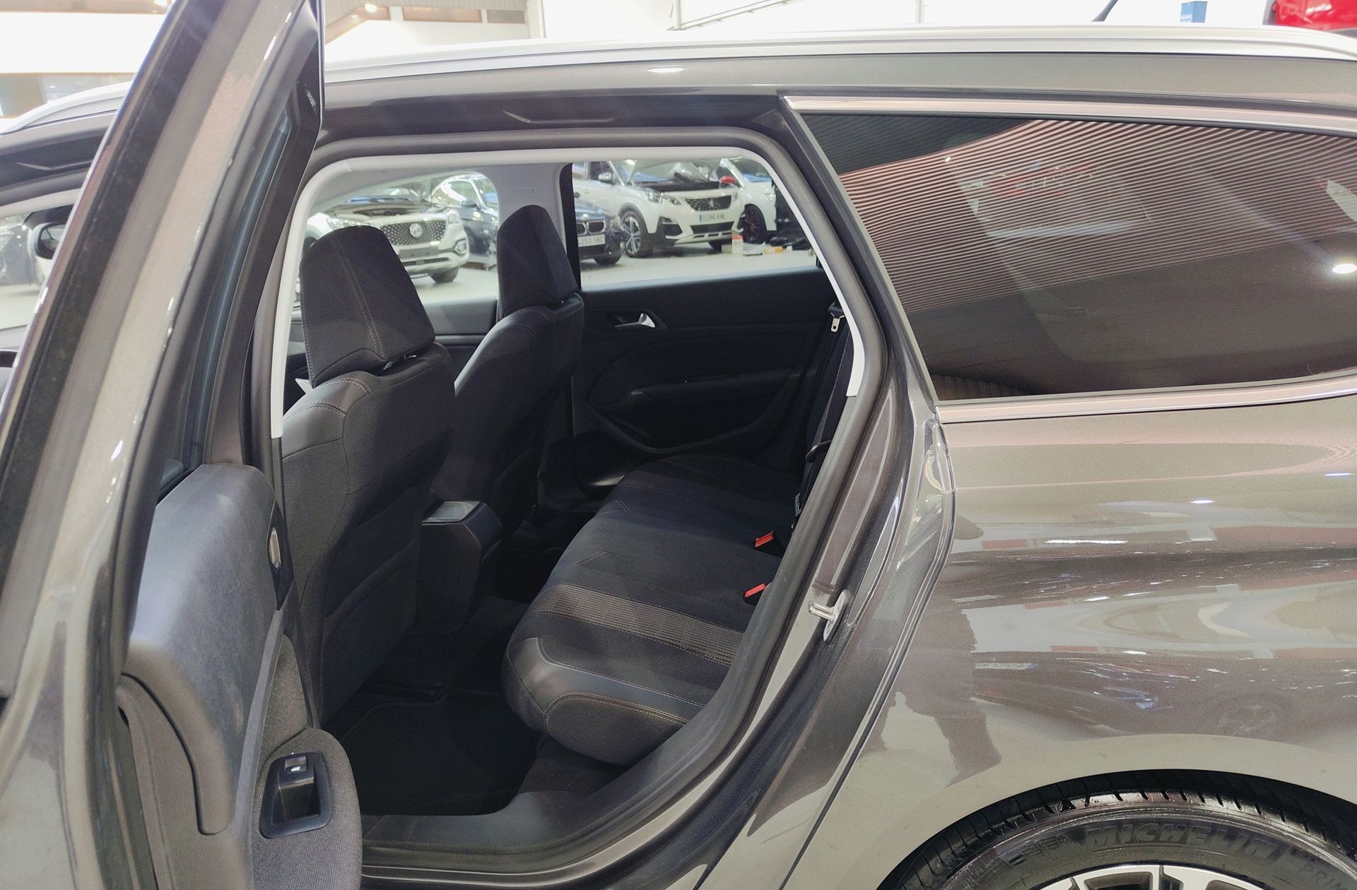 Peugeot 308 SW BlueHDi 130 Allure Pack - foto 13