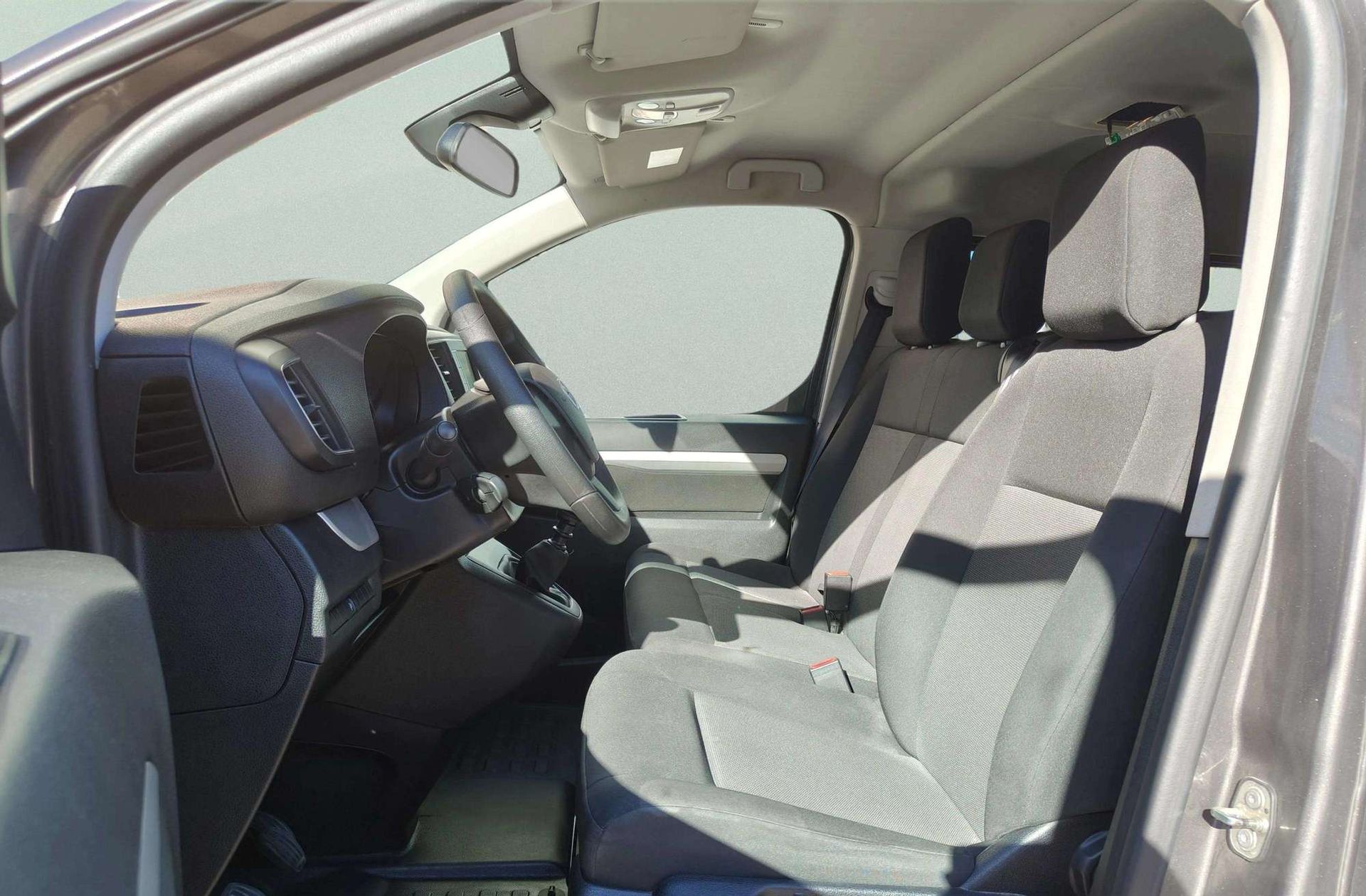 Toyota Proace Verso 2.0D VX Plus Shuttle L1 - foto 11