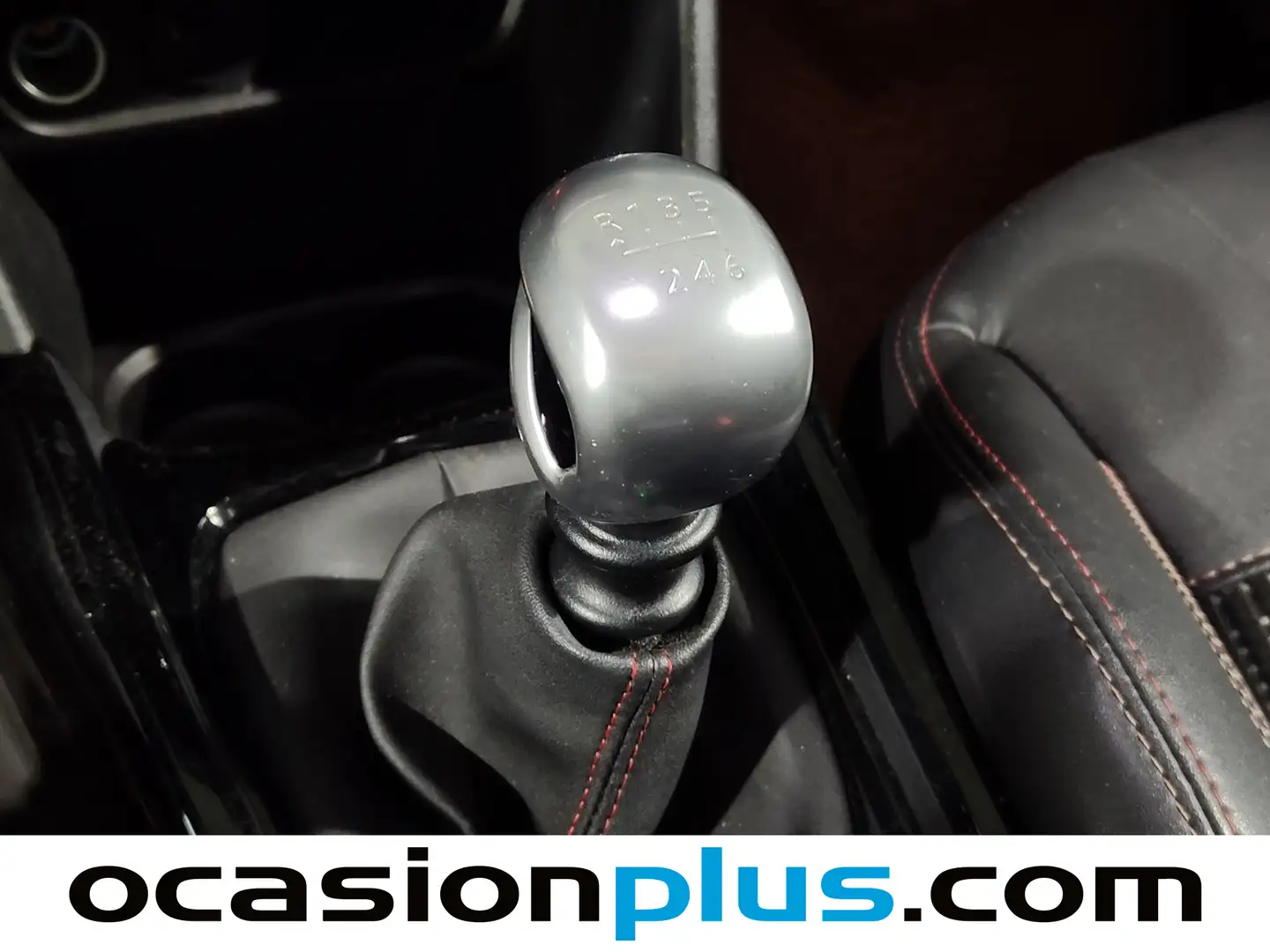 Foto Peugeot 2008 Peugeot 2008 PureTech 130 S&S GT Line (130 CV)