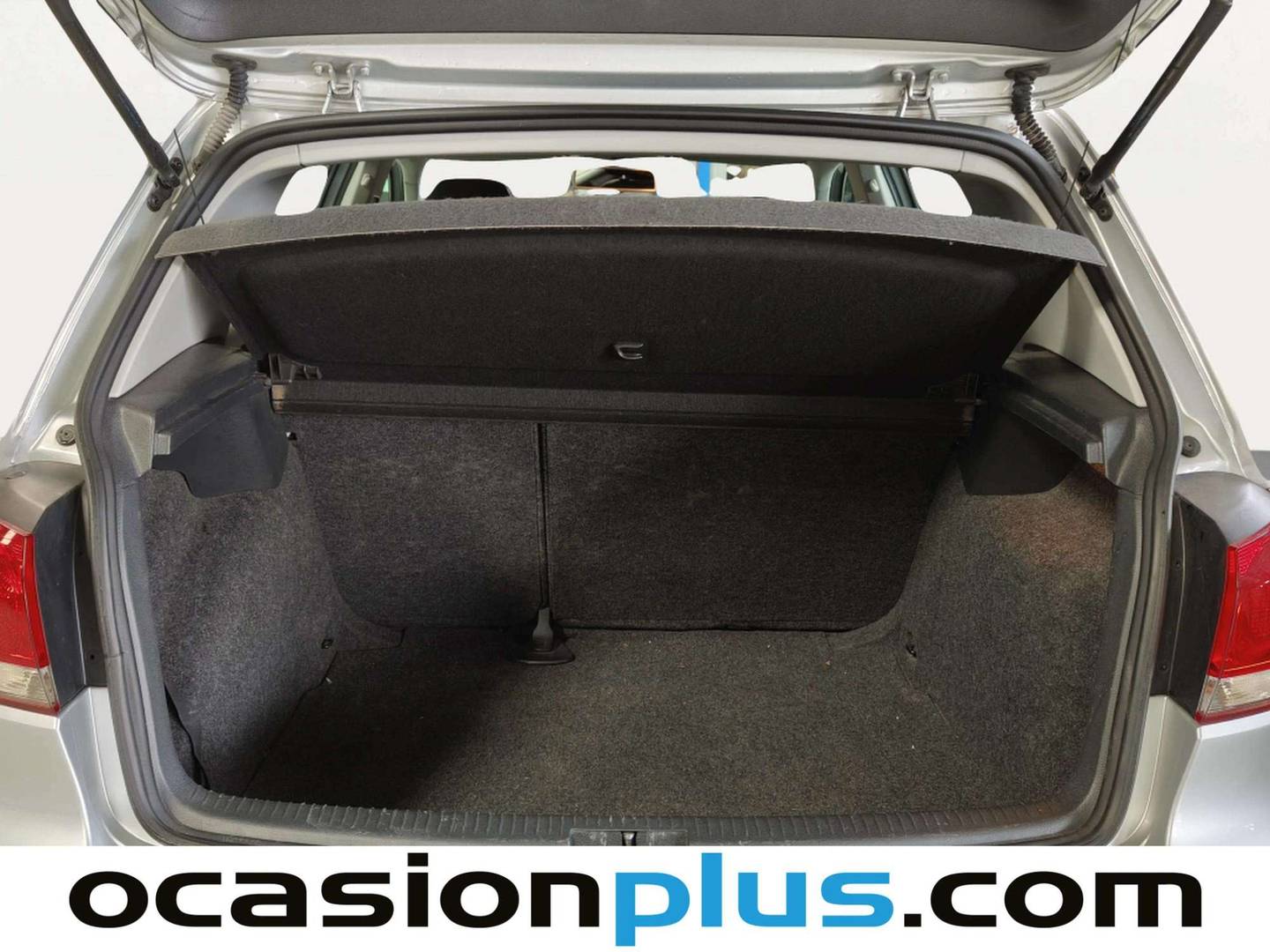 Fotos maletero Volkswagen Golf Volkswagen Golf Advance 1.6 TDI BMT (105 CV)