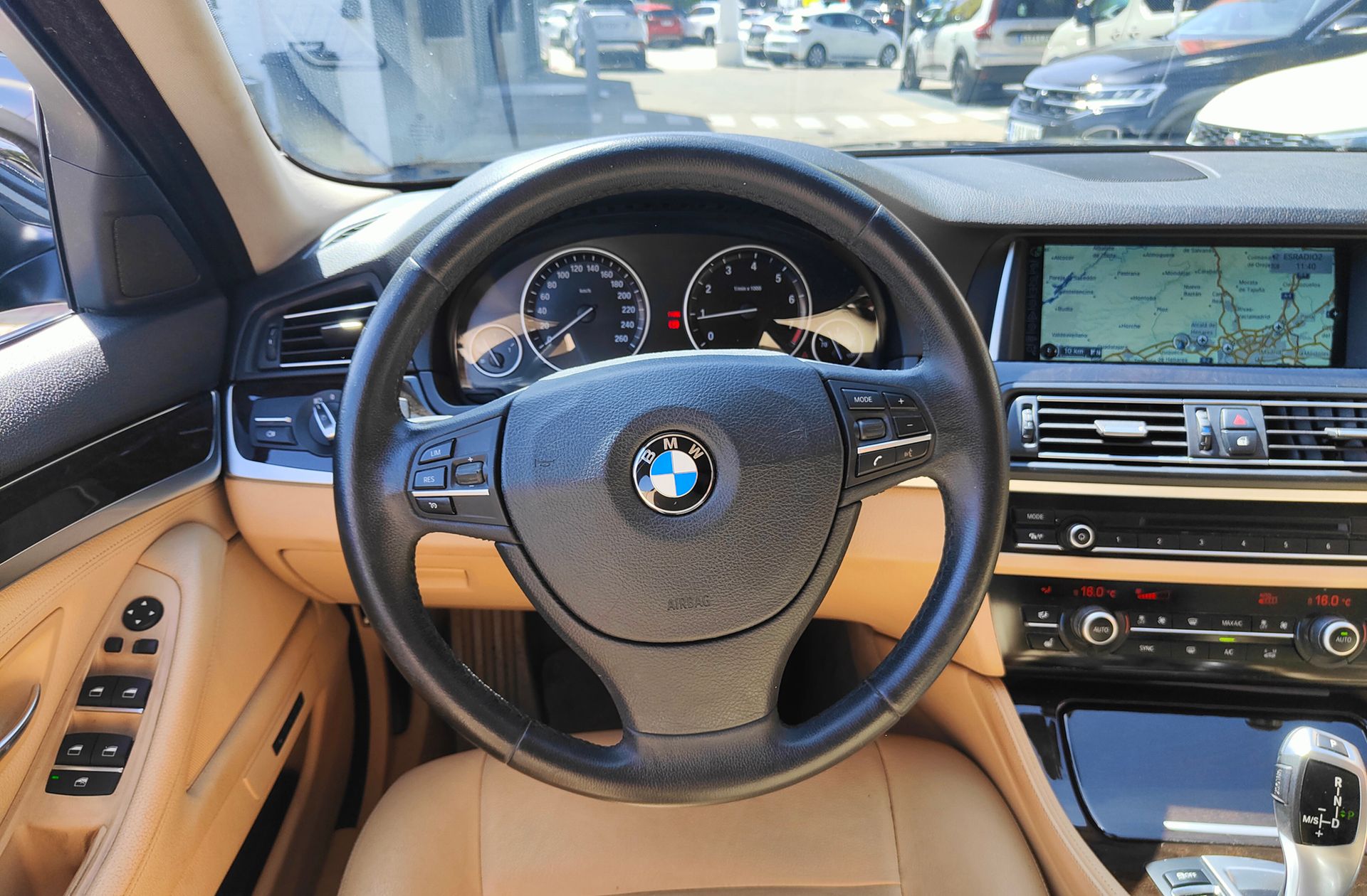BMW Serie 5 528i - foto 24