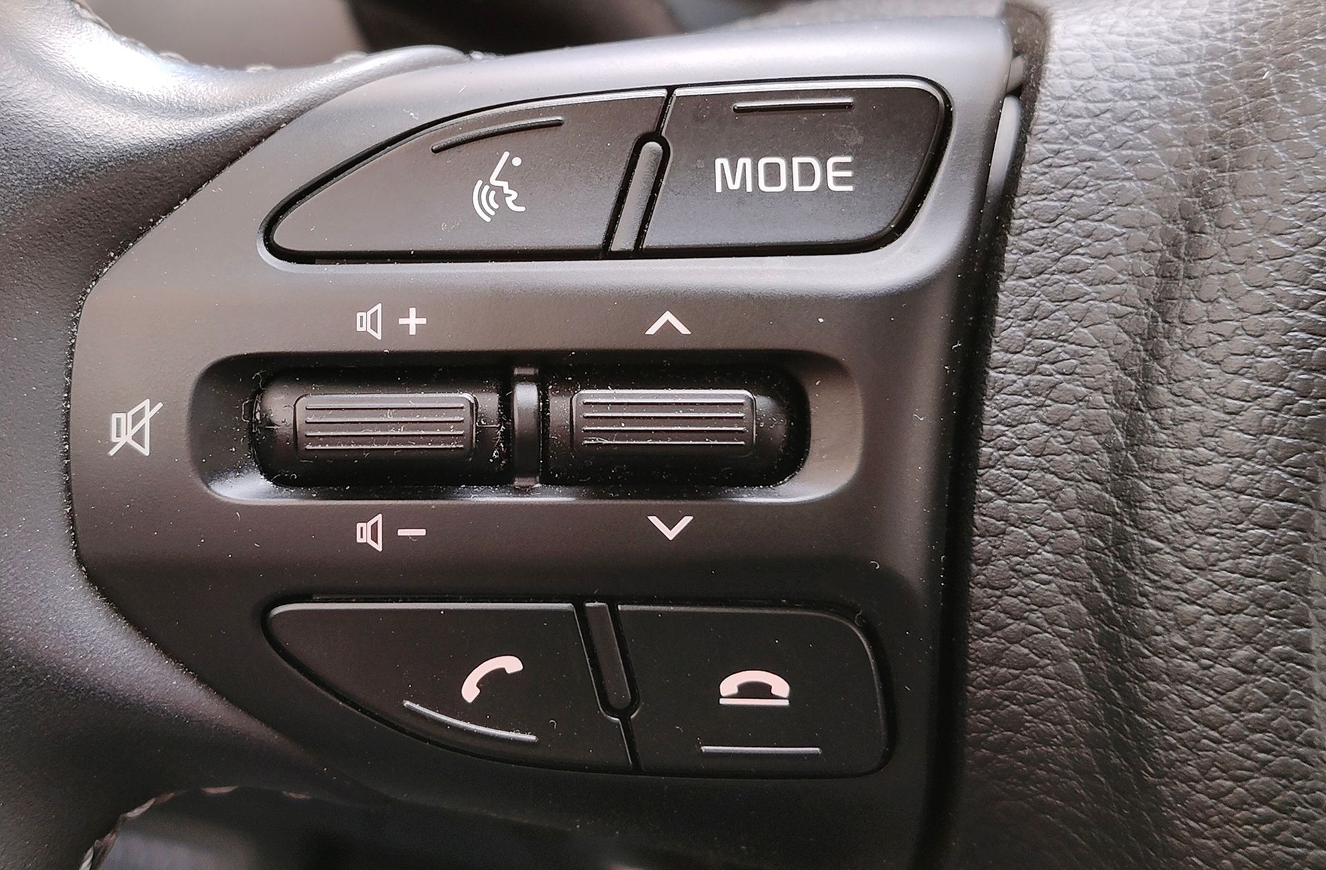 Kia Stonic 1.2 DPi Drive - foto 24