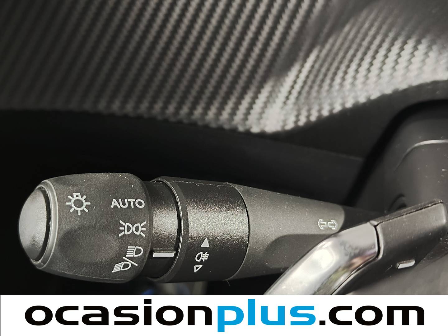 Foto Peugeot 2008 Peugeot 2008 PureTech 130 S&S Allure EAT8 (130 CV)