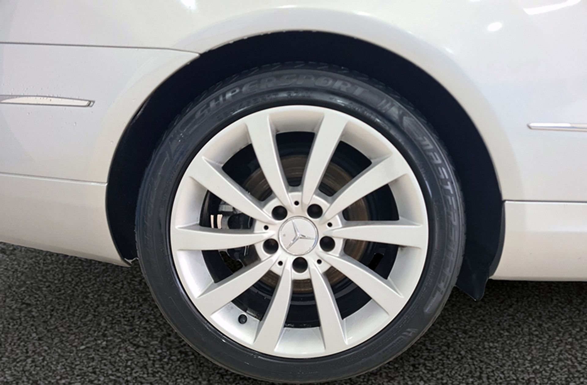Mercedes-Benz Clase E E 220 CDI Coupe Blue Efficiency Avantgarde - foto 34