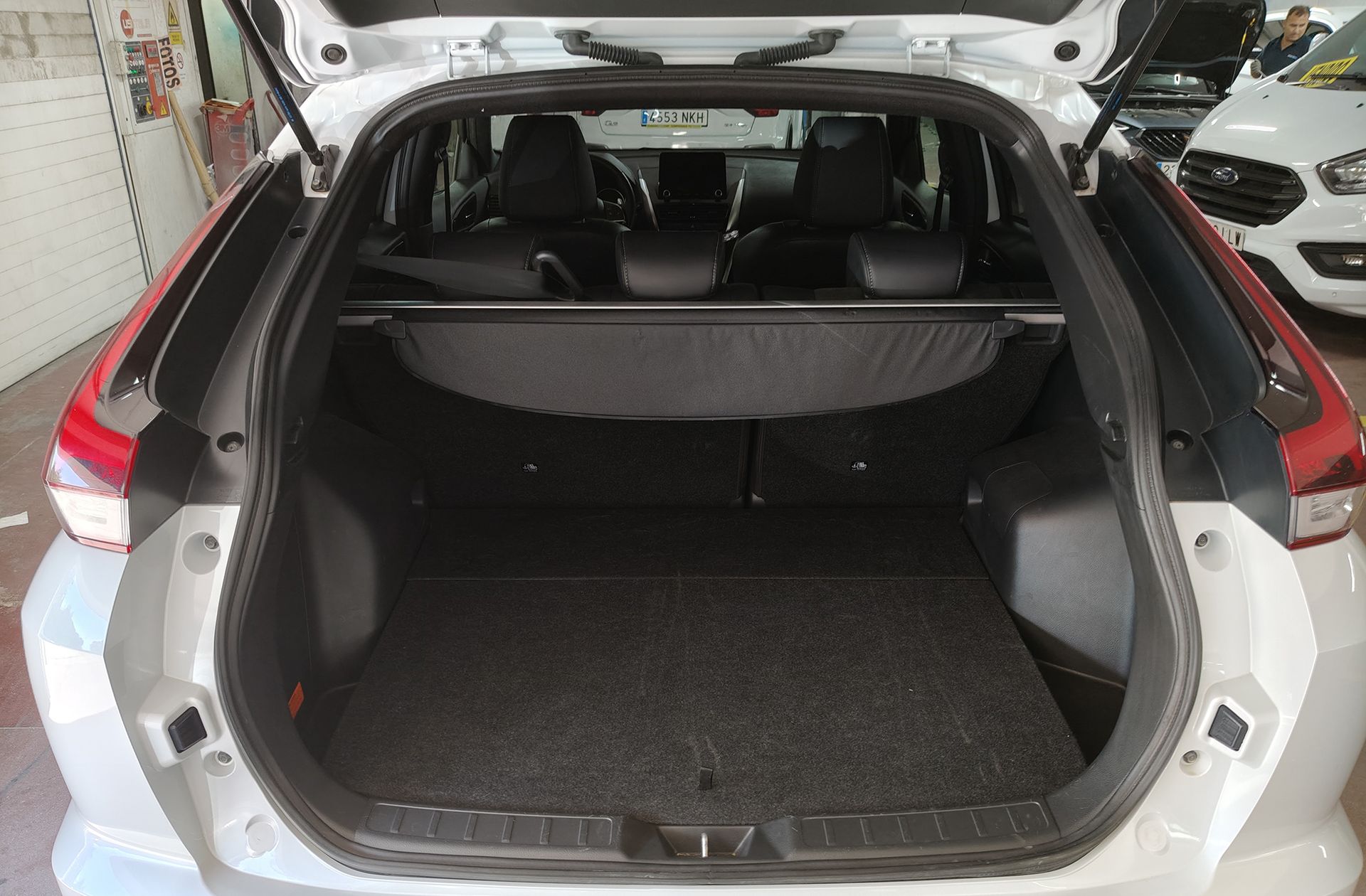 Mitsubishi Eclipse Cross 2.4 PHEV Kaiteki 4WD - foto 18