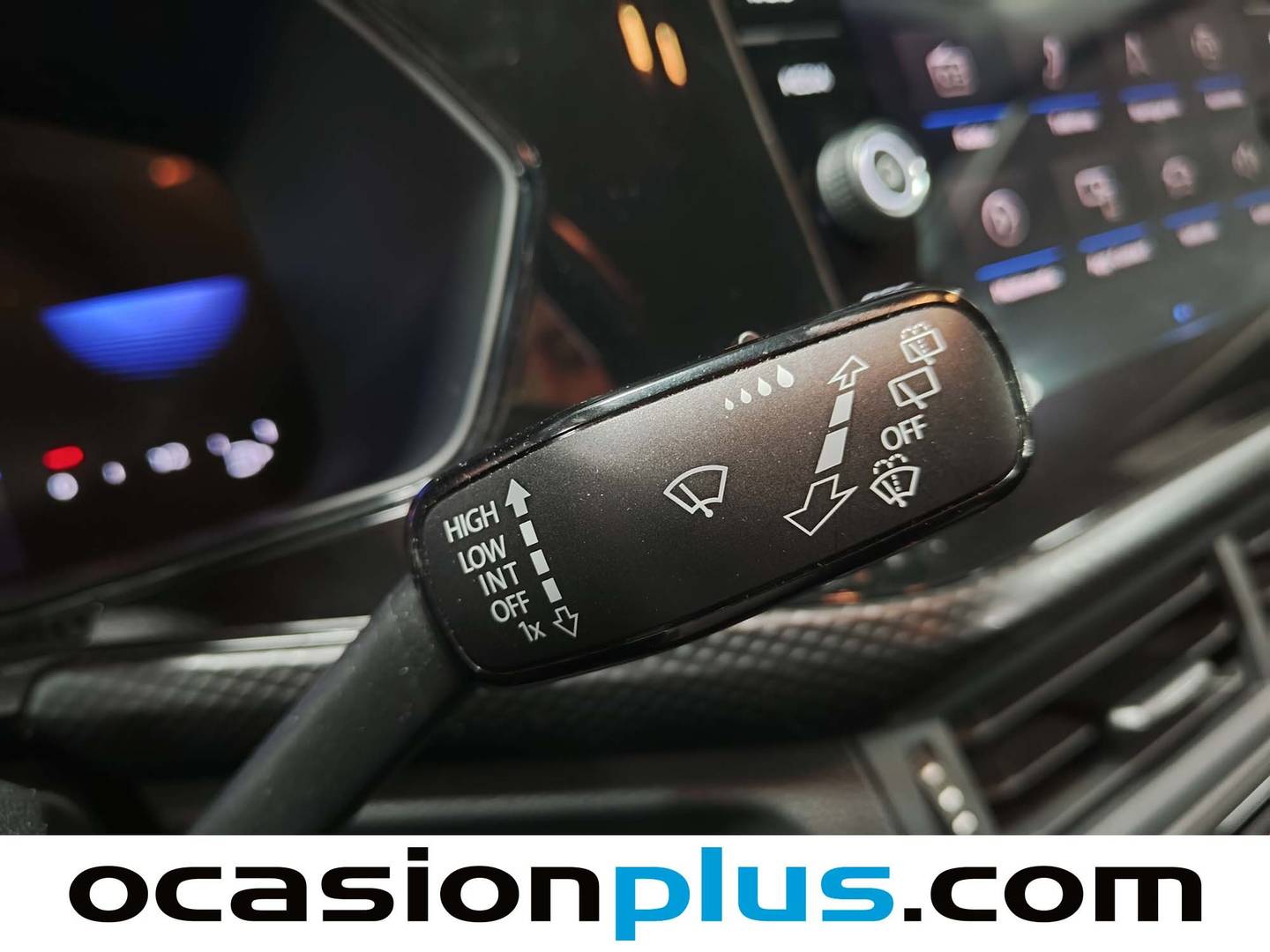 Foto Volkswagen T-Cross Volkswagen T-Cross Advance 1.0 TSI (110 CV)