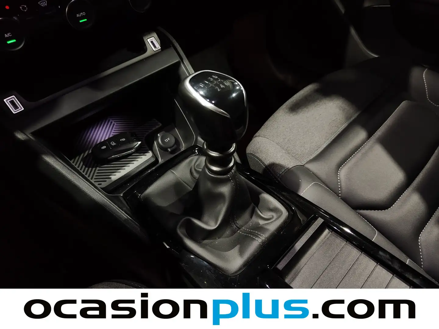 Foto Citroën C4 Citroen C4 PureTech 130 S&S Shine  (130 CV)