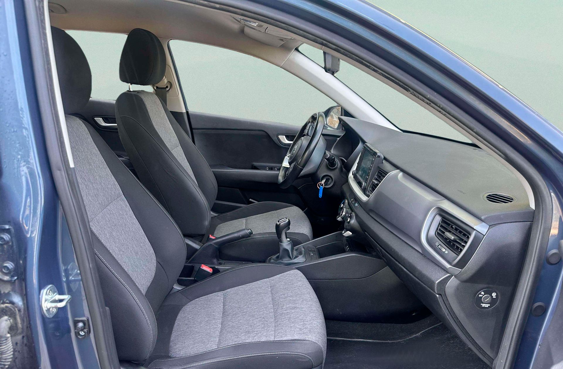 Kia Stonic 1.0 T-GDi Concept - foto 15