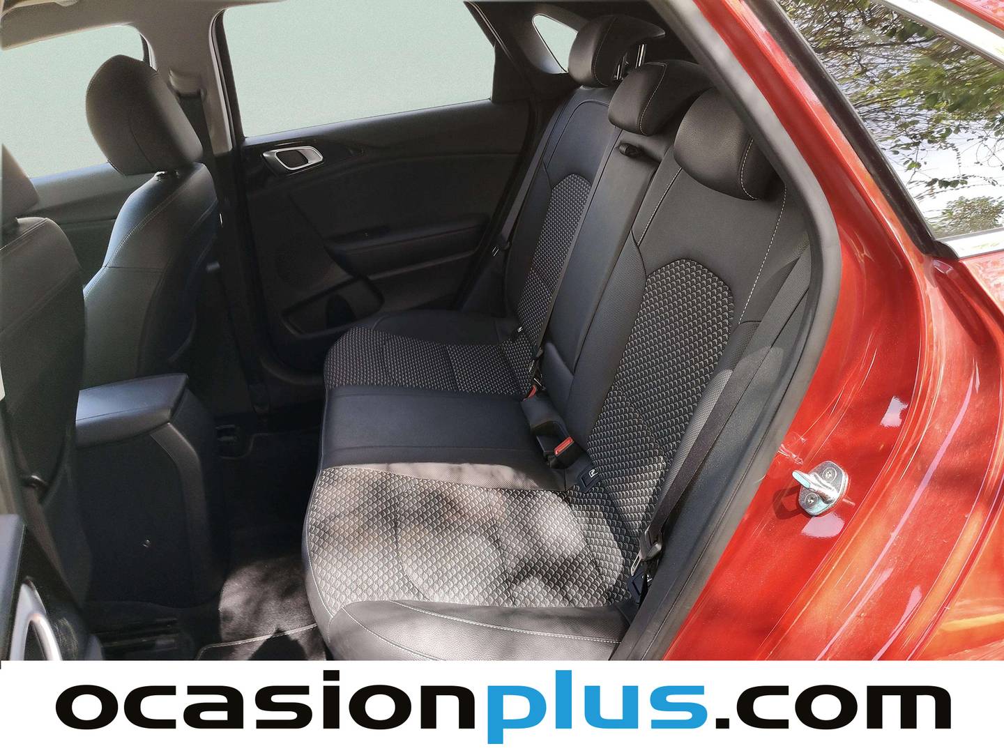 Foto asientos traseros KIA Ceed KIA Ceed 1.0 T-GDi Tech (120 CV)