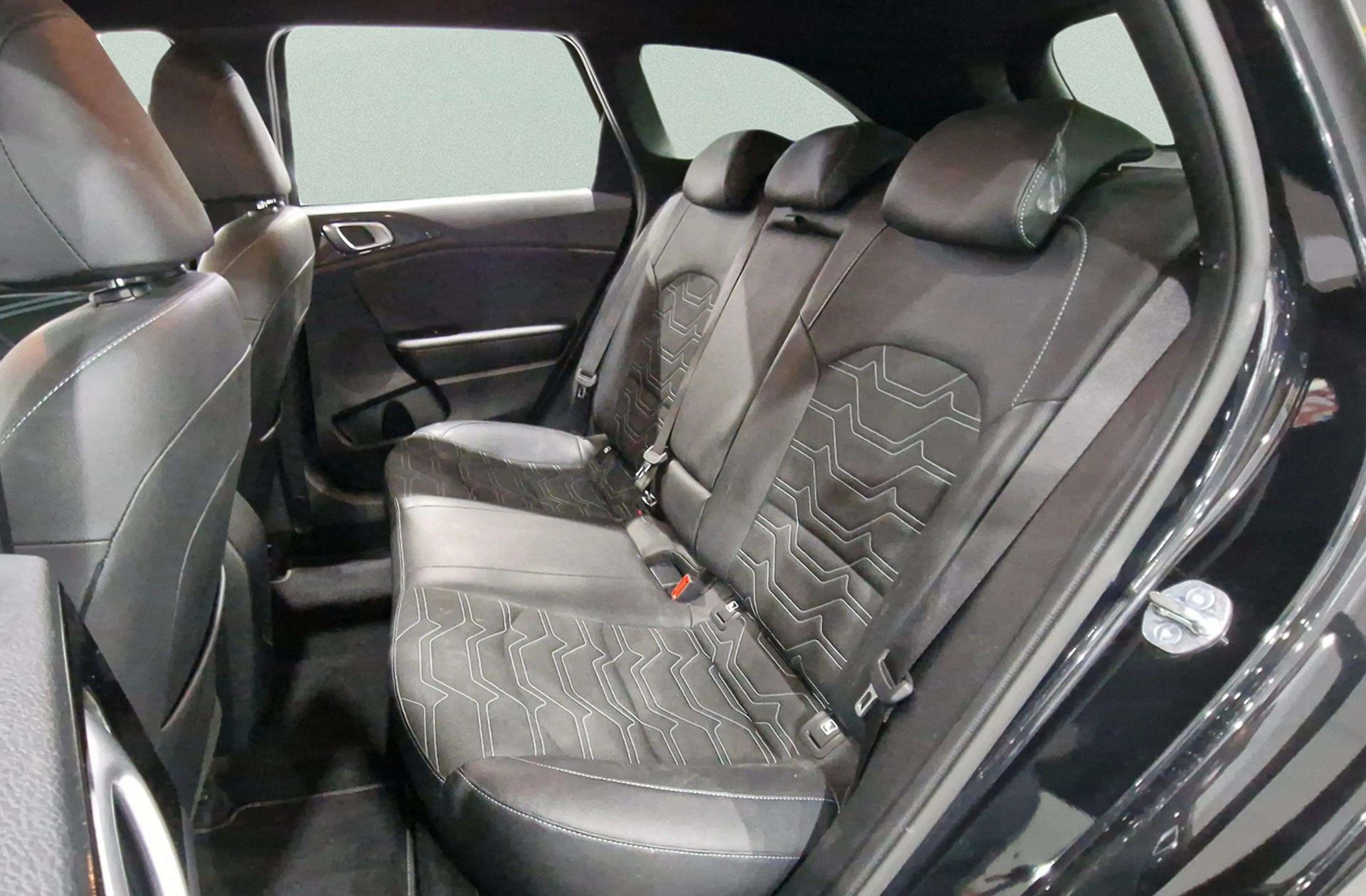 Kia Ceed 1.0 MHEV Style Edition DCT - foto 13