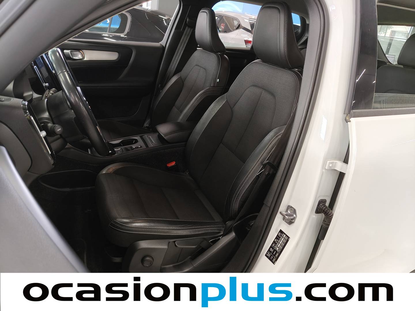 Foto asientos delanteros Volvo XC40 Volvo XC40 T3 Business Plus Auto (163 CV)