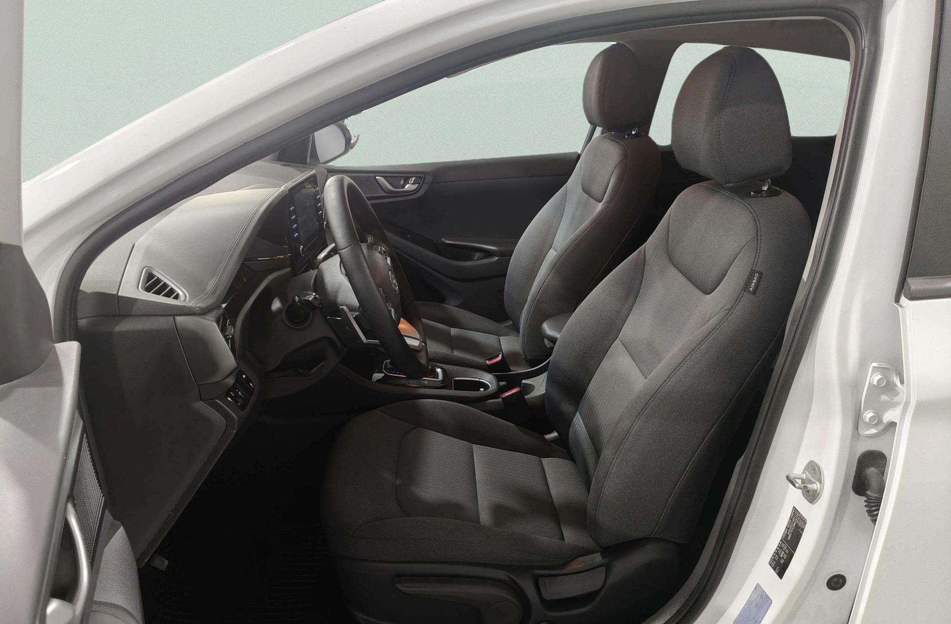 Hyundai Ioniq 1.6 GDI HEV Klass DCT - foto 10
