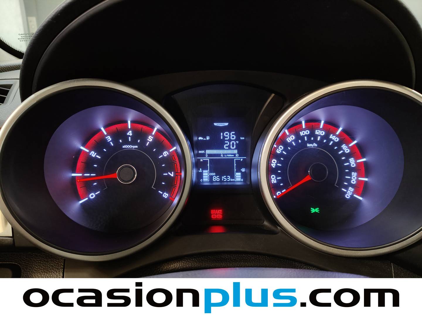 SsangYong Tivoli SsangYong Tivoli G16 Premium 4x2 (128 CV) GLP de segunda mano