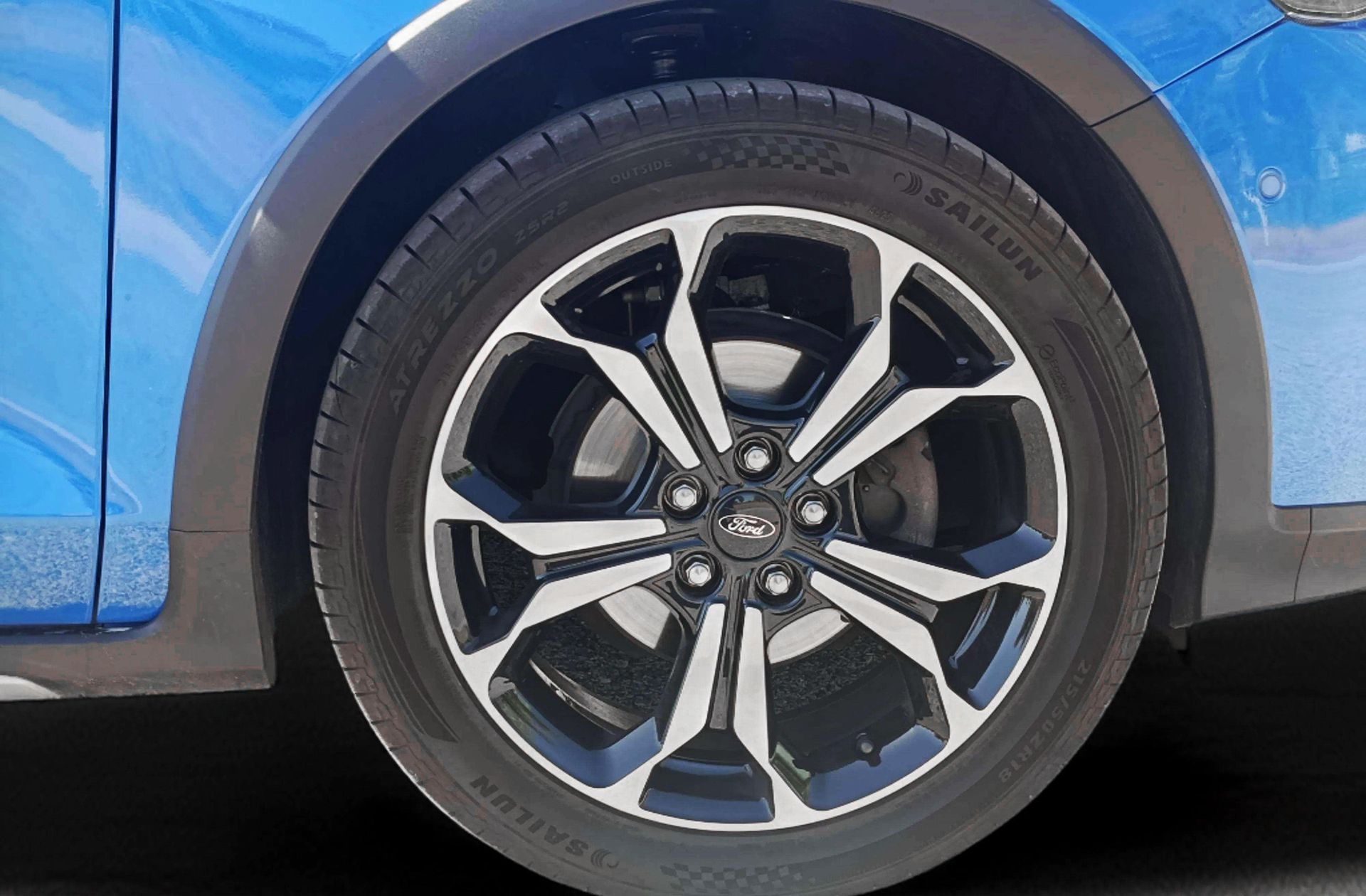 Ford Focus 1.0 EcoBoost MHEV Active - foto 35