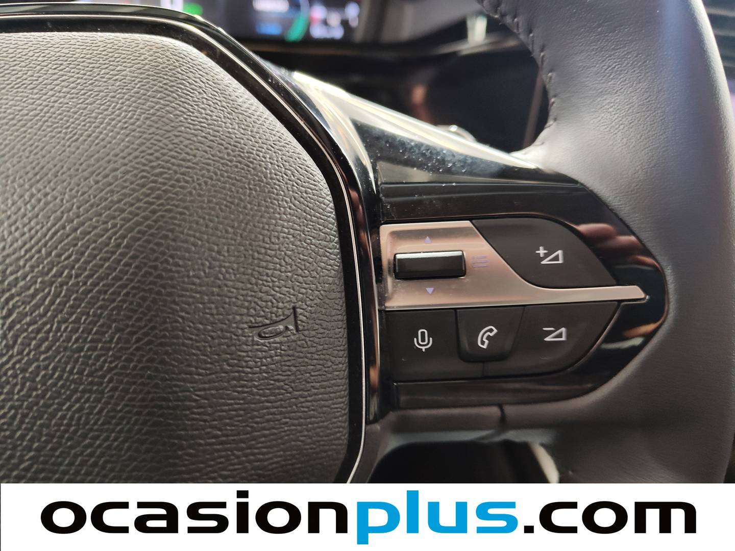 Foto Peugeot 408 Peugeot 408 PHEV 180 Allure Pack e-EAT8 (181 CV)