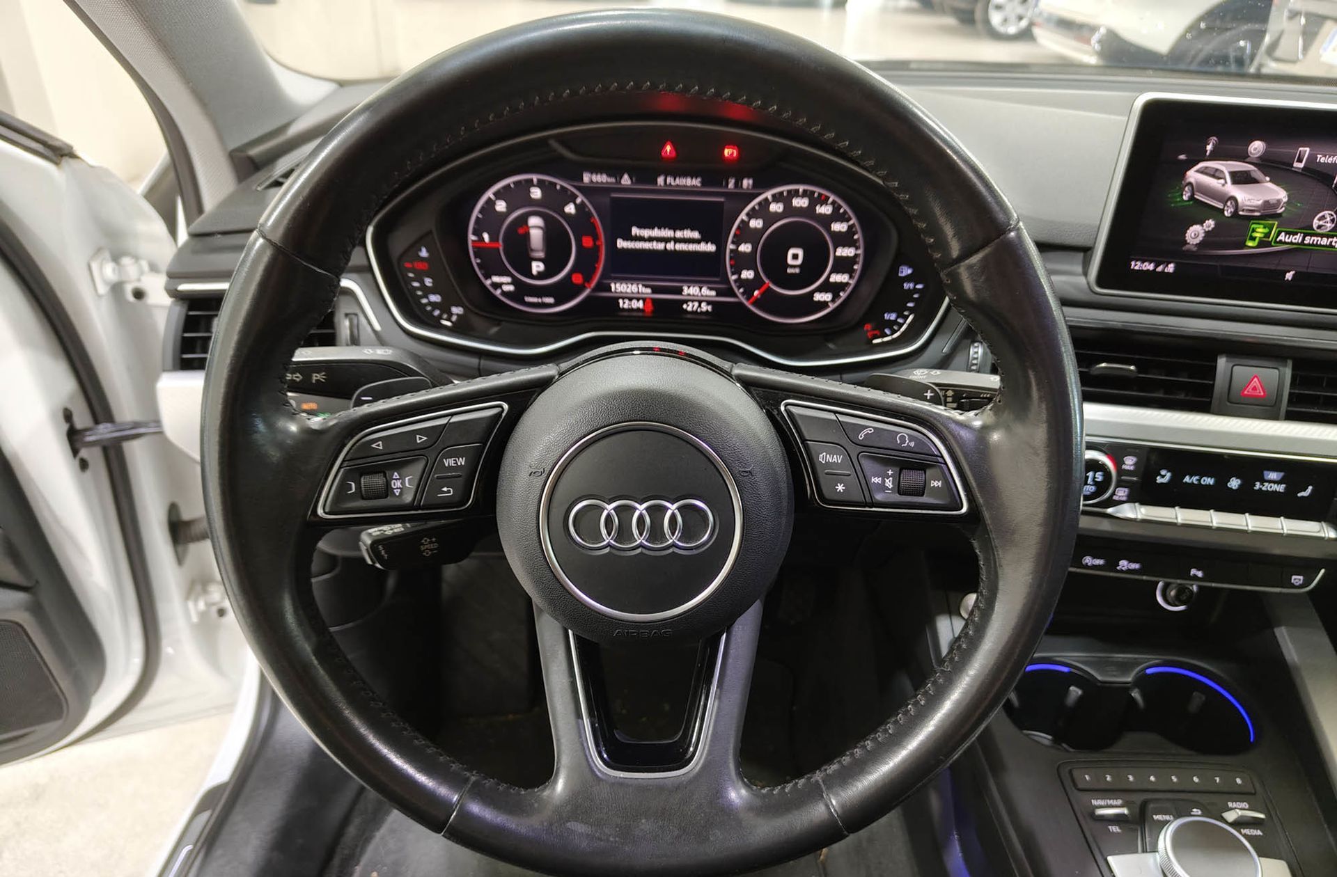 Audi A4 Avant Black line 2.0 TDI S tronic - foto 25