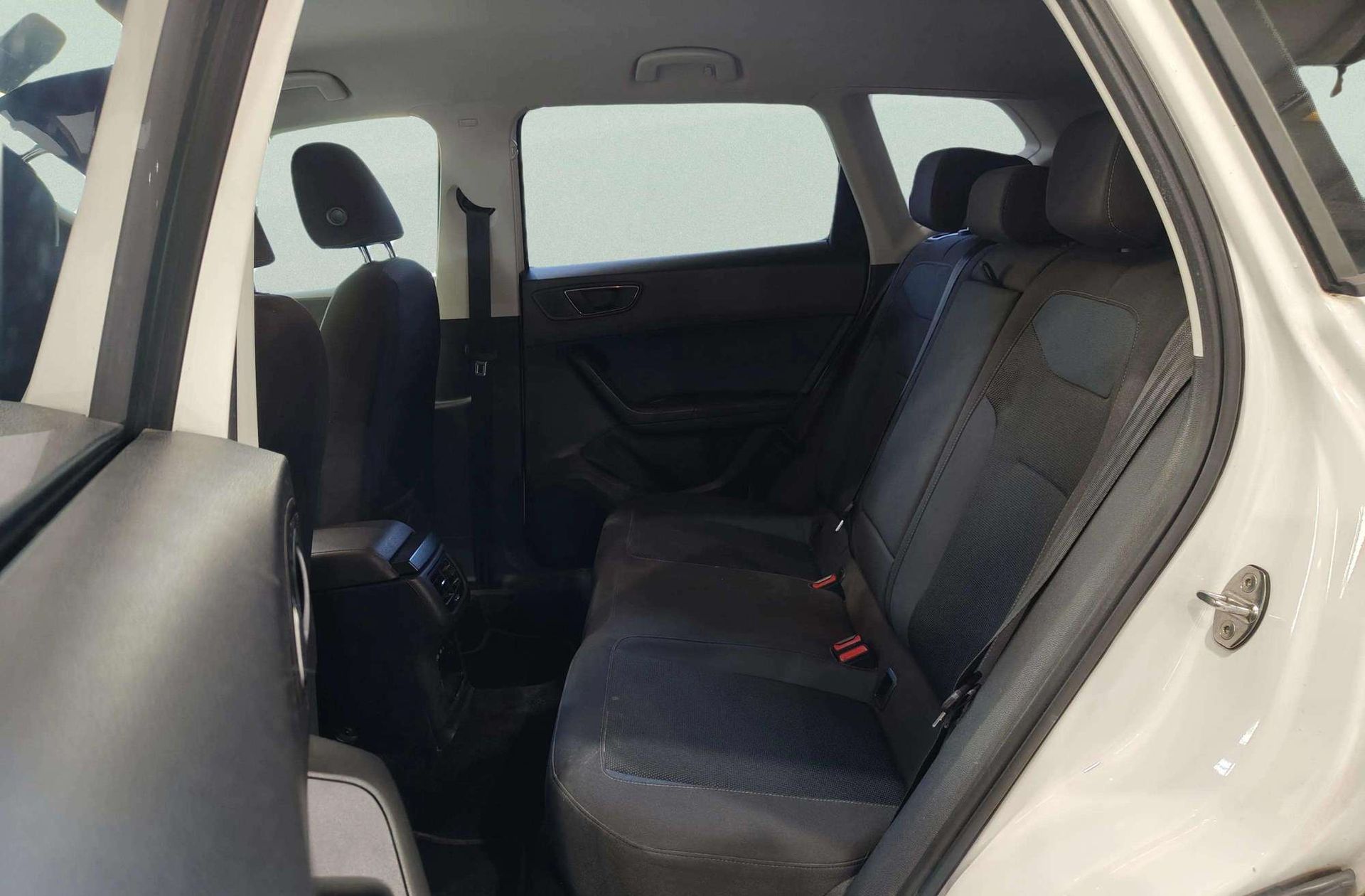 SEAT Ateca 1.6 TDI Ecomotive Style Plus - foto 12