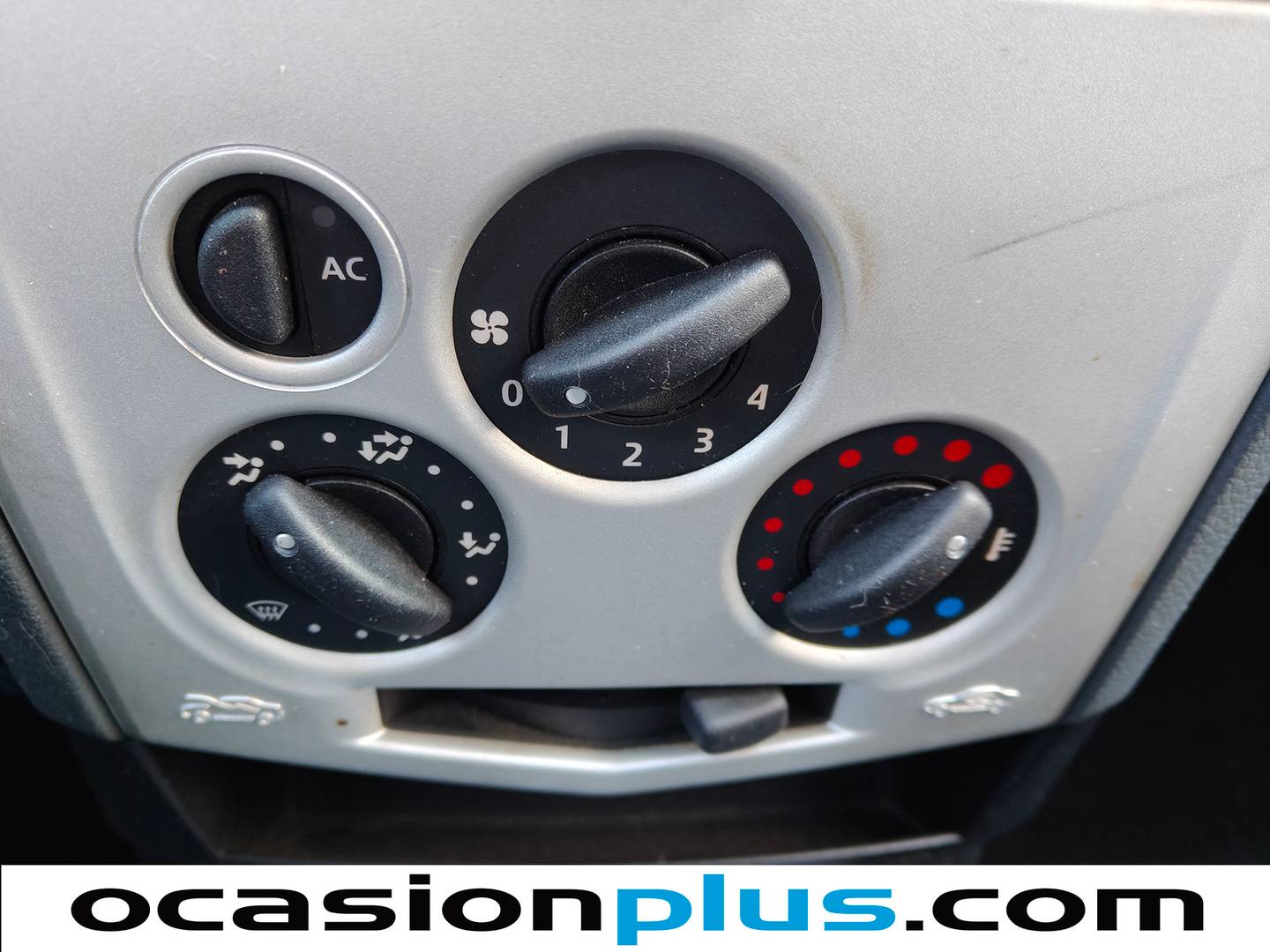 Acabados Dacia Logan Dacia Logan 1.6 Break Laureate (90 CV)