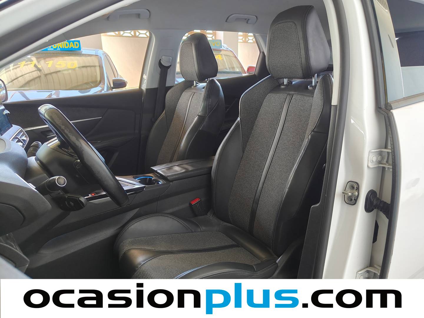 Foto asientos delanteros Peugeot 3008 Peugeot 3008 PureTech 130 S&S Allure (130 CV)