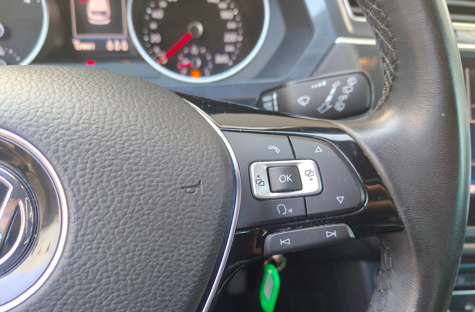 Volkswagen Tiguan Advance 2.0 TDI - foto 27