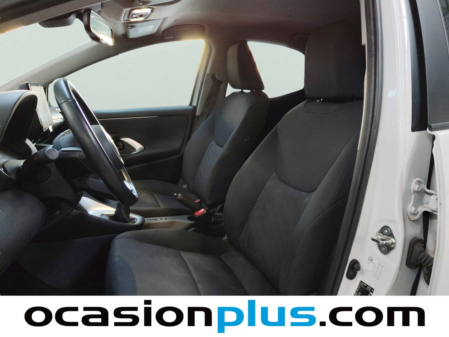 Foto asientos delanteros Toyota Yaris Toyota Yaris 1.5 S-Edition (125 CV)