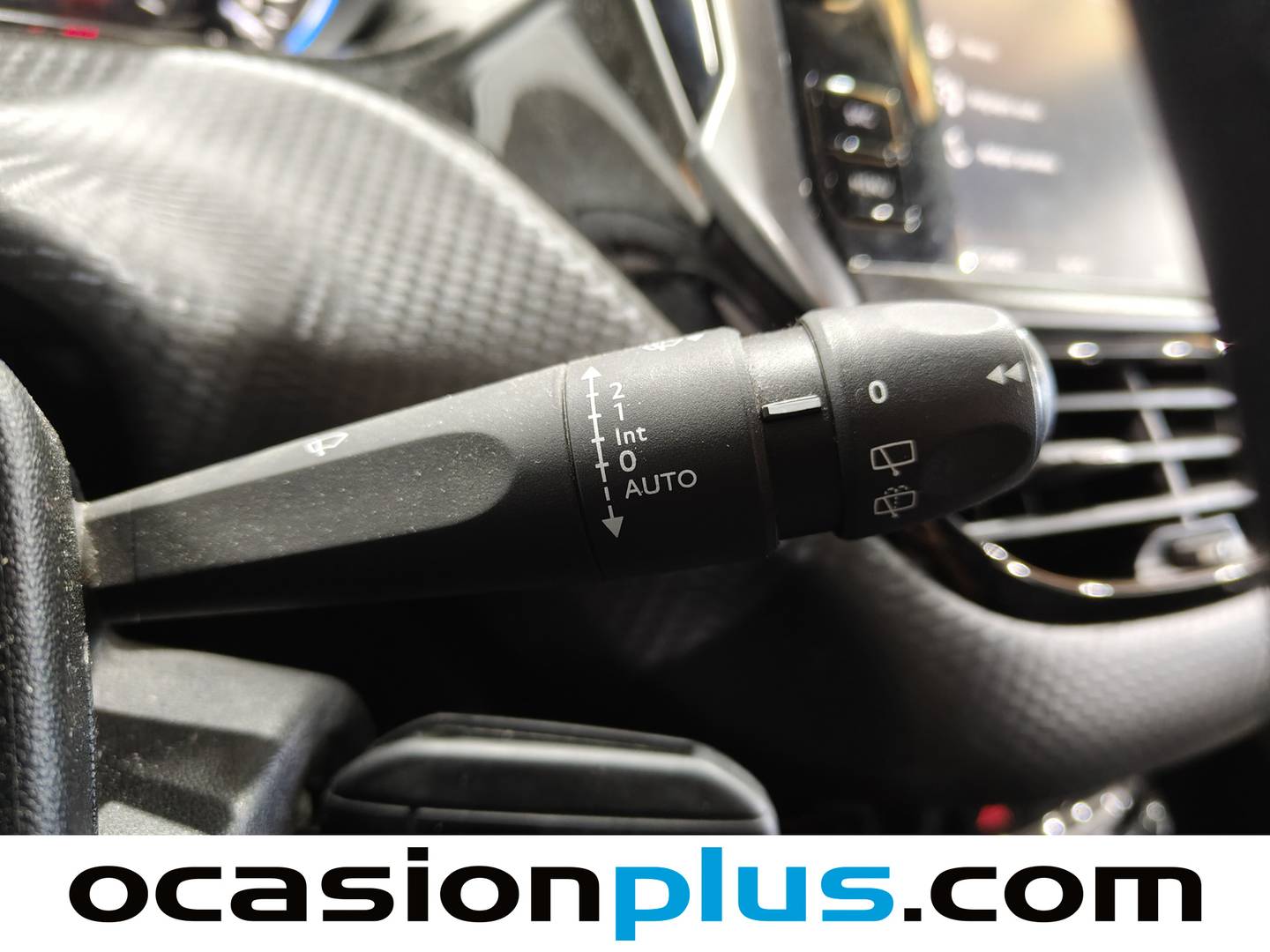 Foto Peugeot 2008 Peugeot 2008 BlueHDi 100 S&S Allure (100 CV)