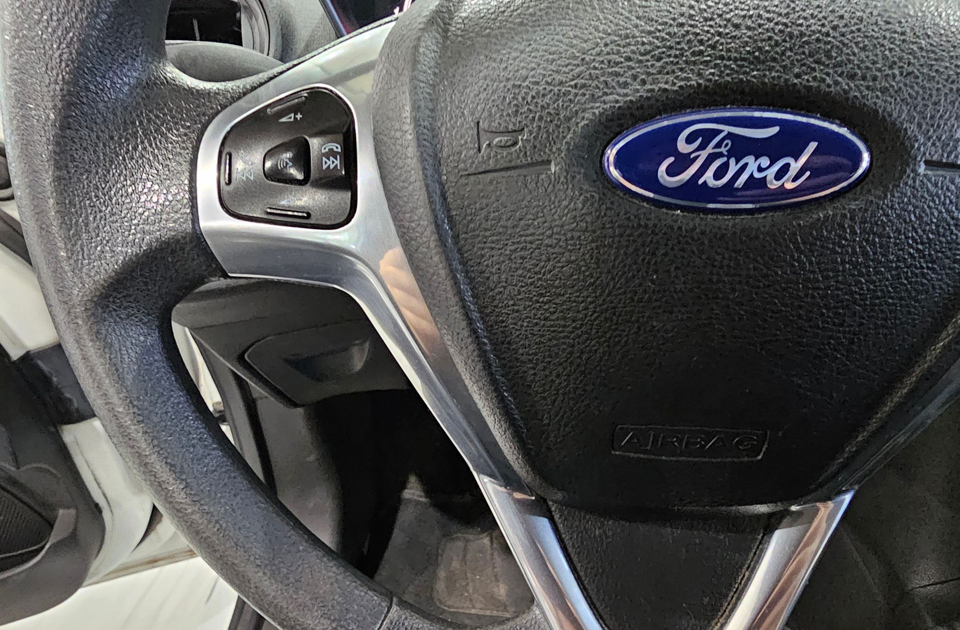 Ford Fiesta 1.5 TDCi Trend - foto 20