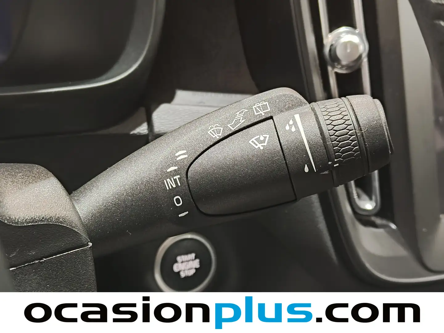 Foto Volvo XC40 Volvo XC40 T2 Momentum Core (129 CV)