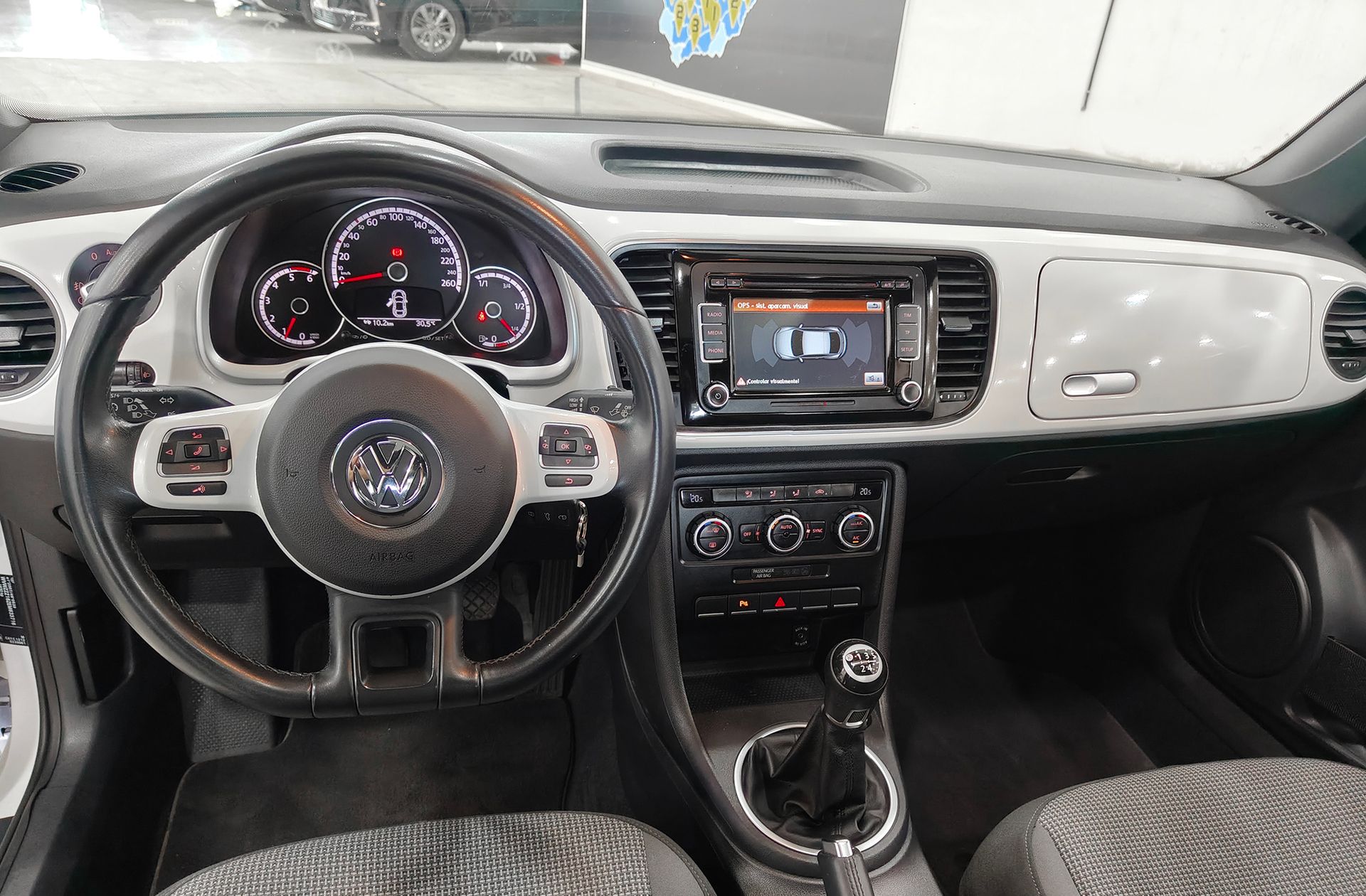 Volkswagen Beetle 1.6 TDI Design - foto 8