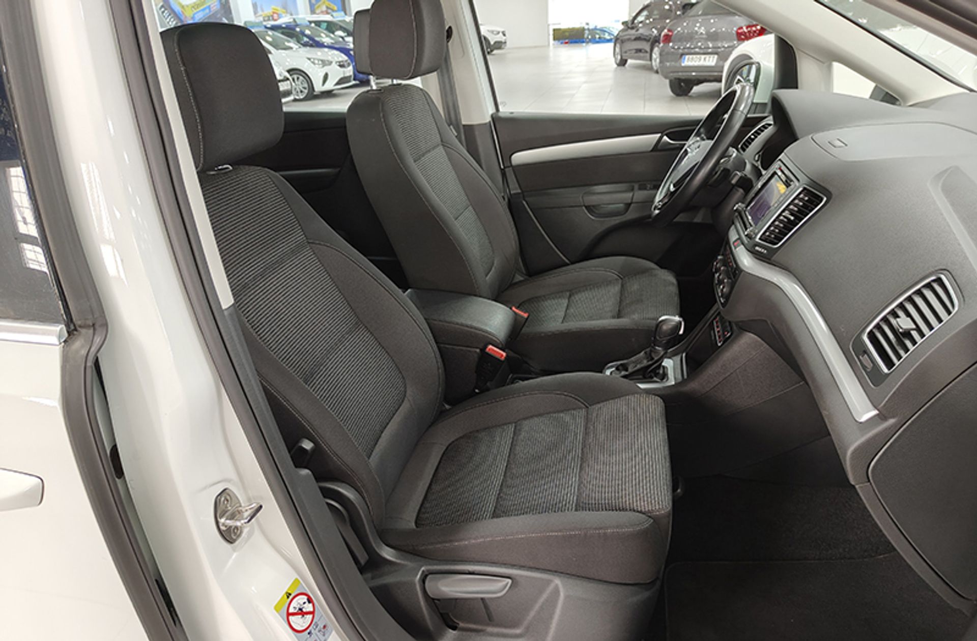 Volkswagen Sharan Advance 1.4 TSI DSG 7 plazas - foto 19