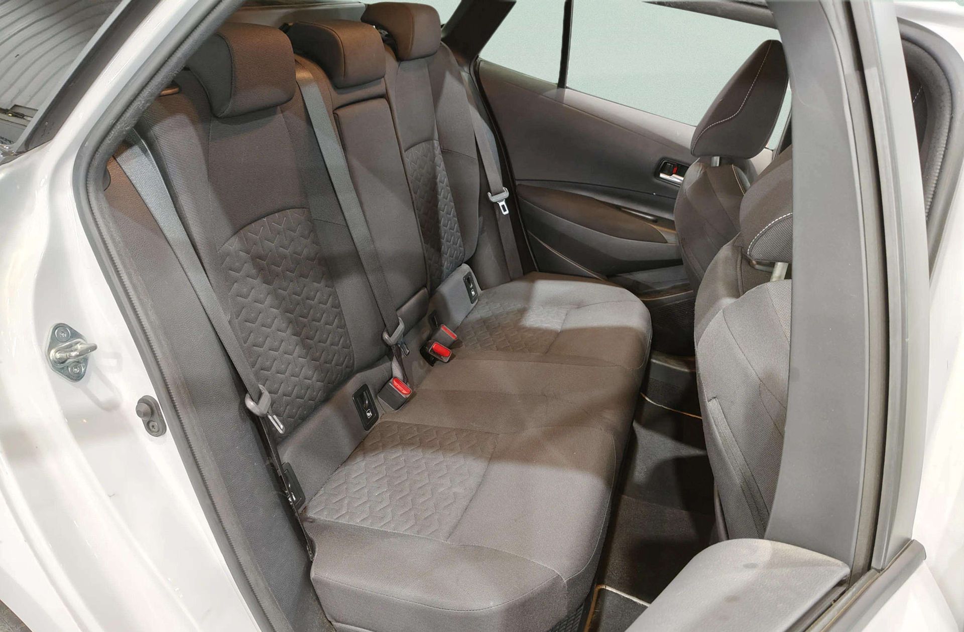 Toyota Corolla Touring Sports 125H Active Tech E-CVT - foto 17