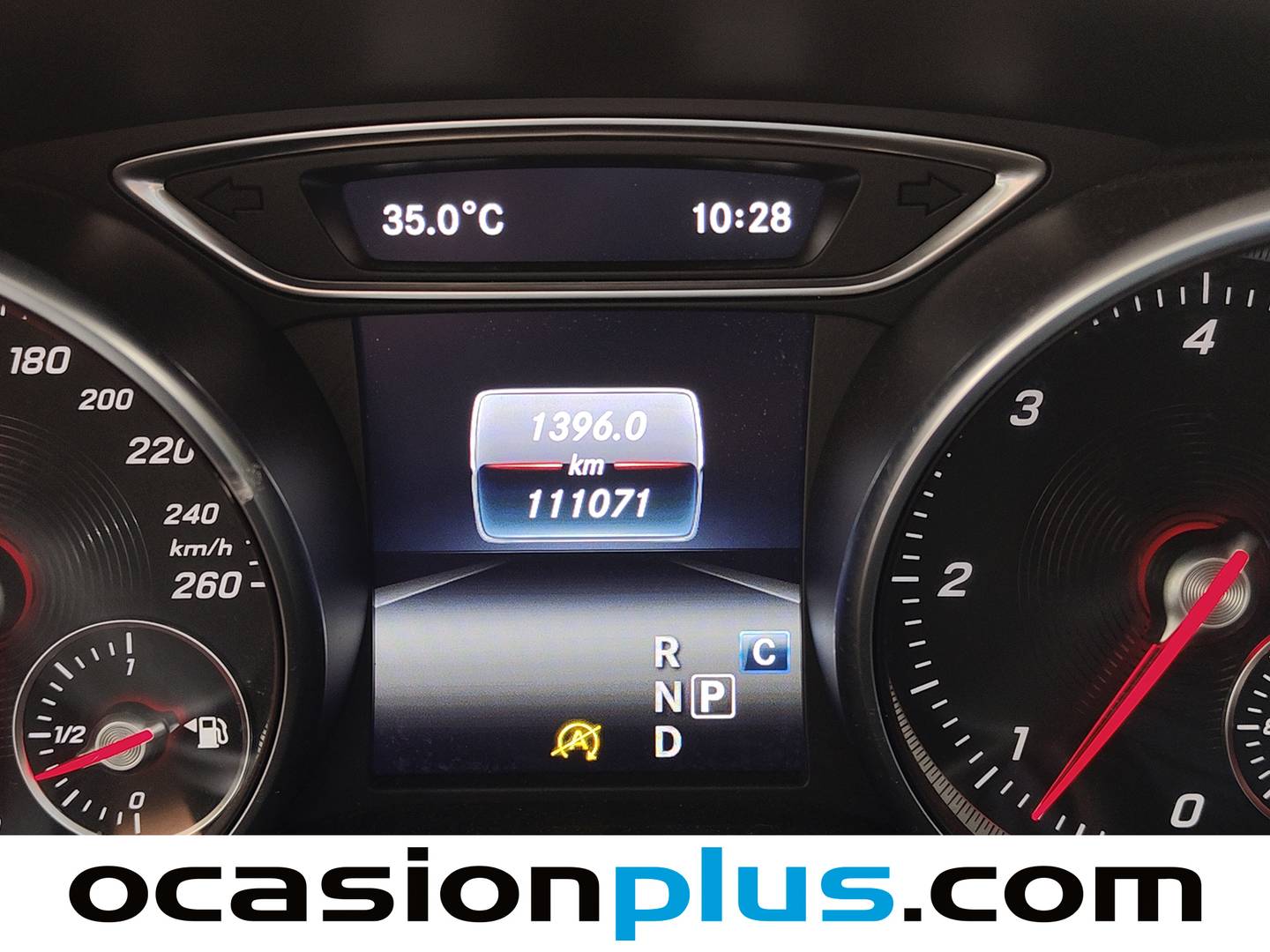 Foto Mercedes GLA Mercedes-Benz GLA GLA 200 d (136 CV) Pack AMG