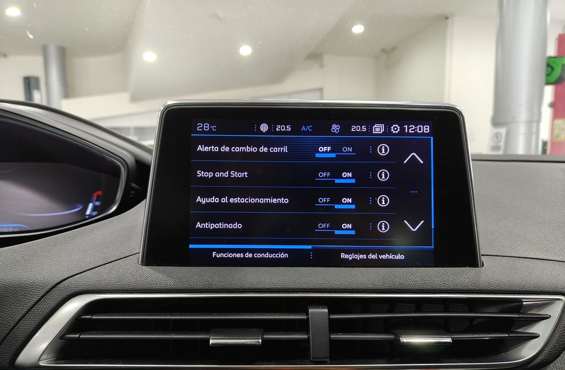 Peugeot 3008 PureTech 130 Allure - foto 31