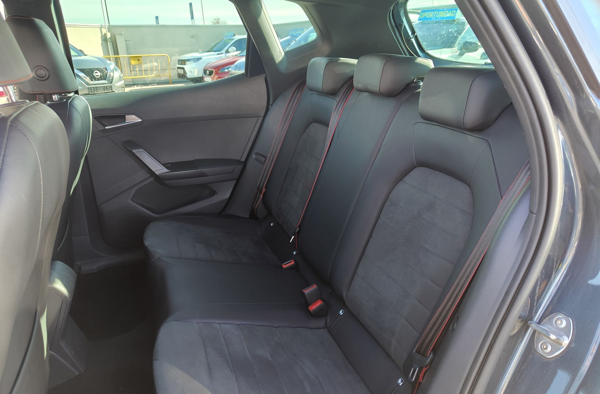 SEAT Arona 1.5 TSI FR XL DSG - foto 14